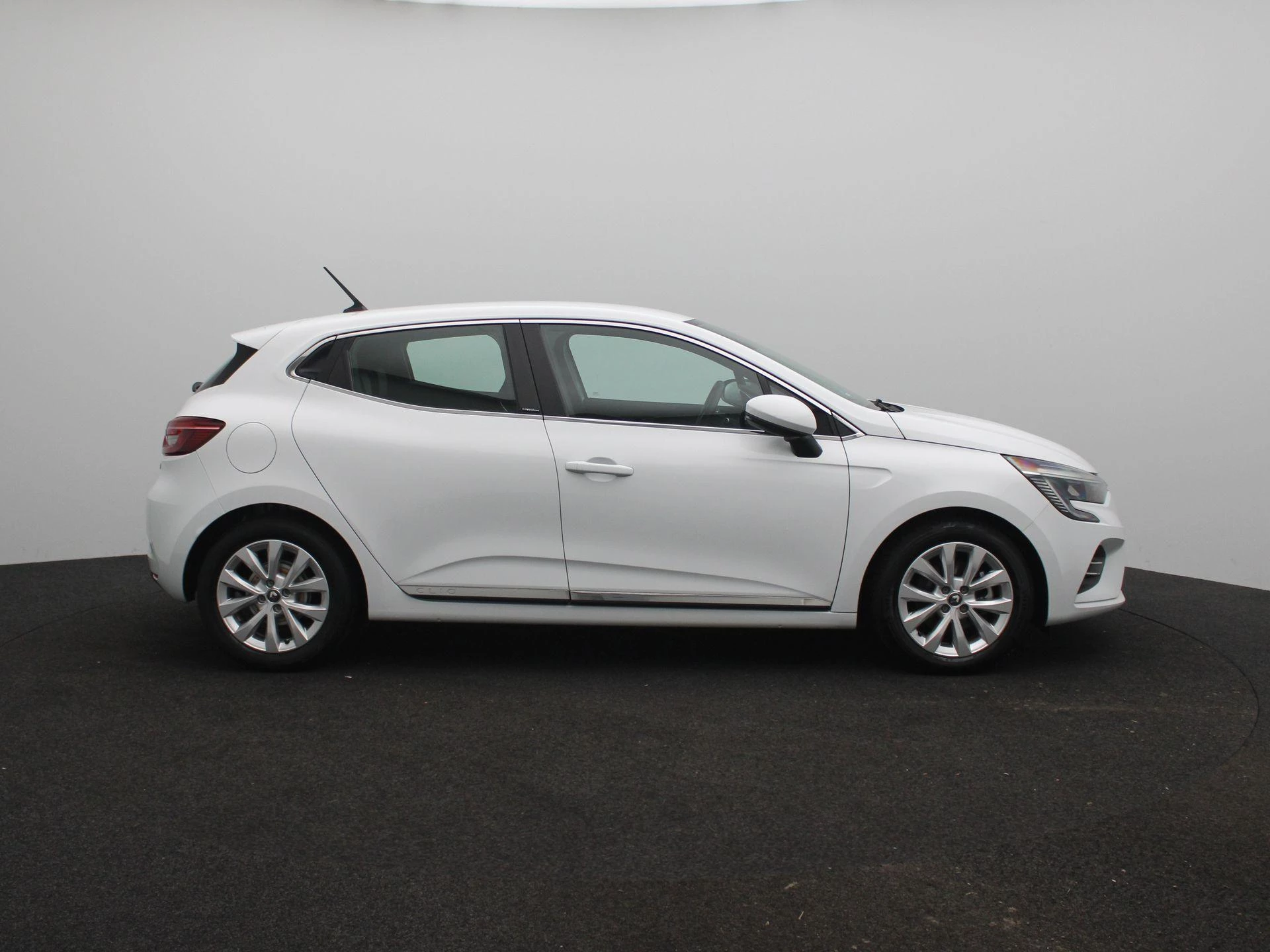 Renault Clio E-Tech Hybrid 140 Intens