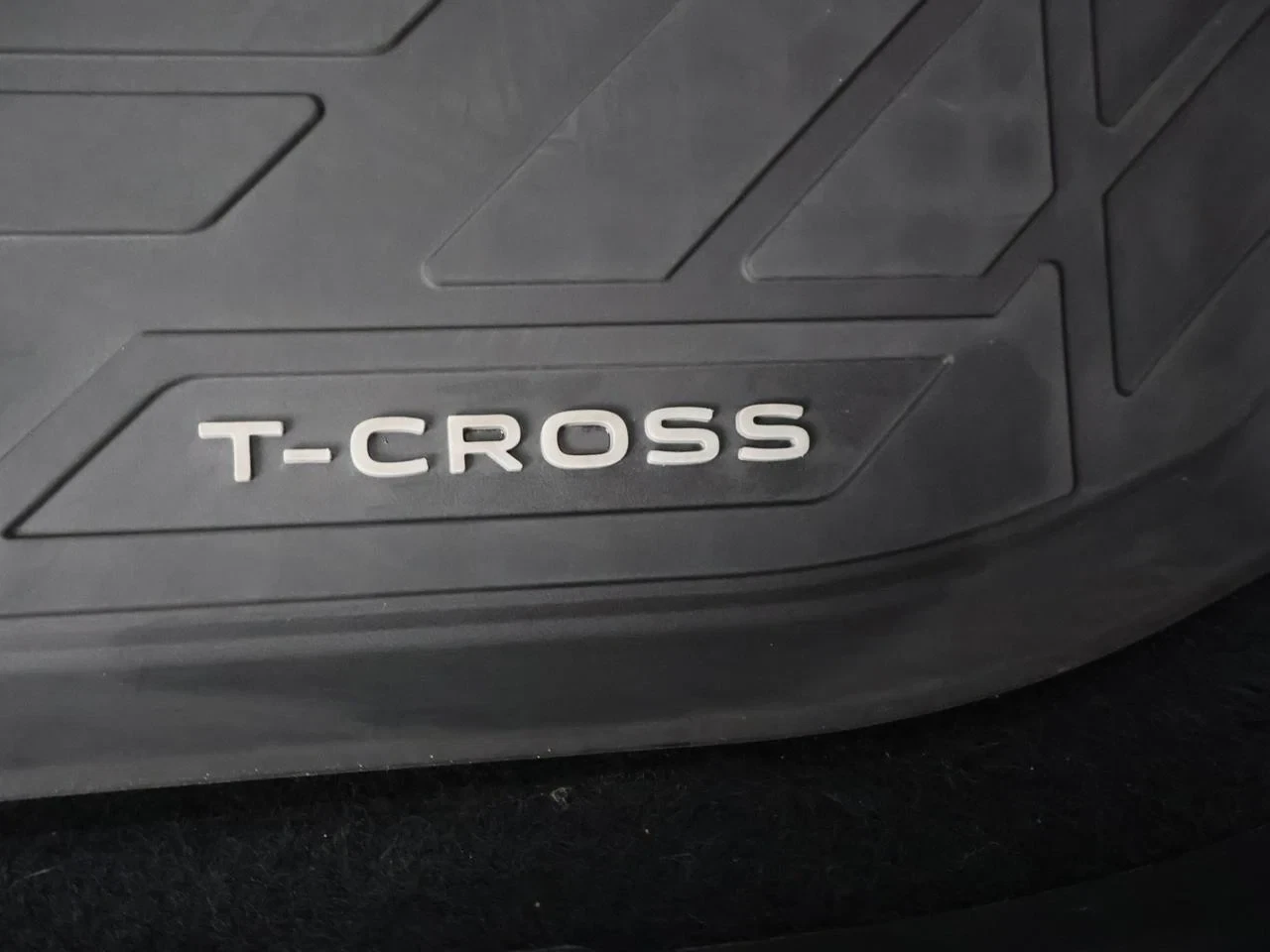 Volkswagen-T-Cross-image-23