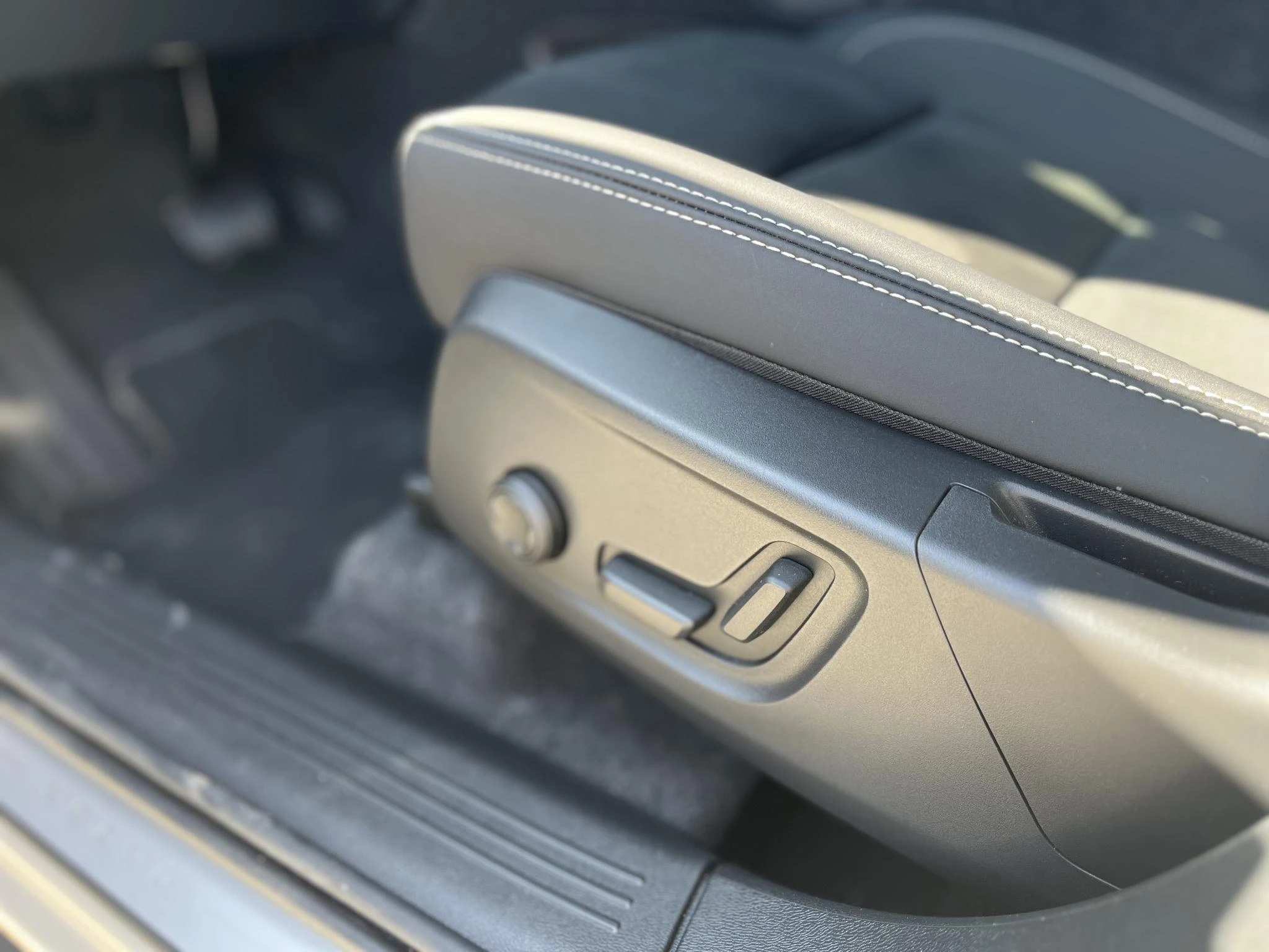 Volvo-XC40-image-7