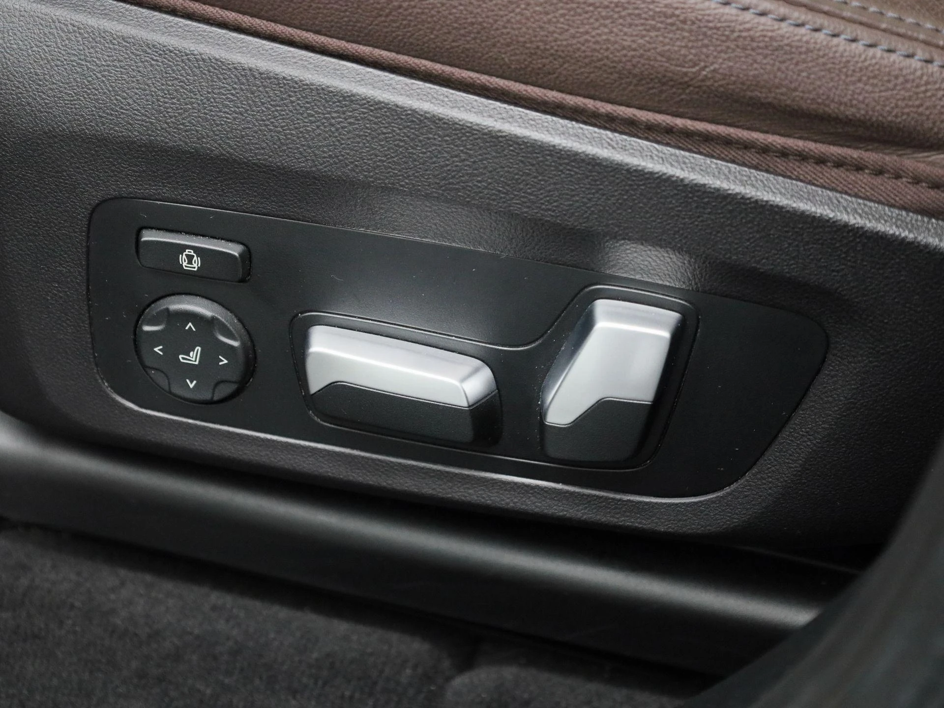 BMW-iX3-image-33