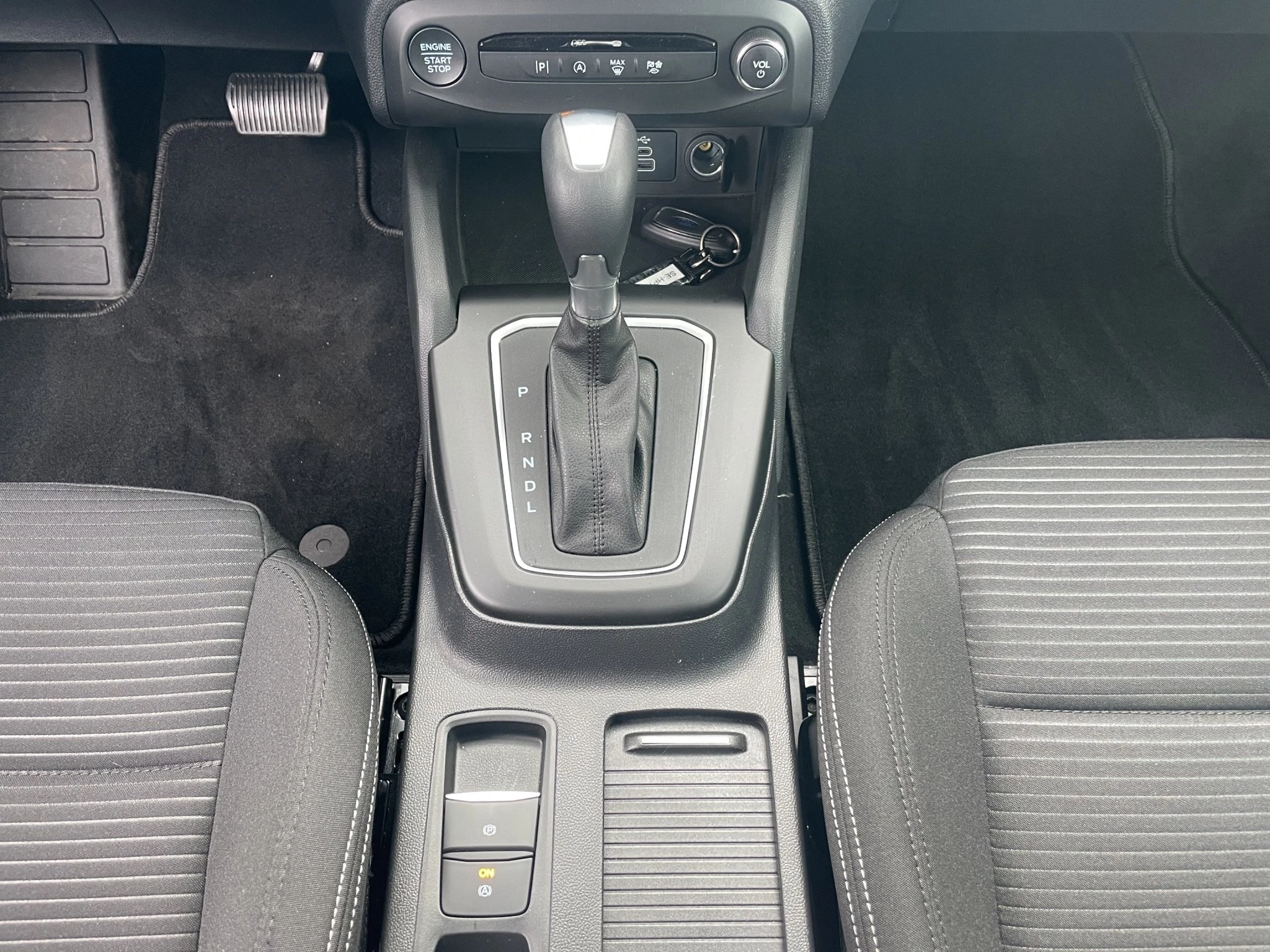 Ford Focus Turnier Titanium Edition NAV | ACC | KAM | GJR
