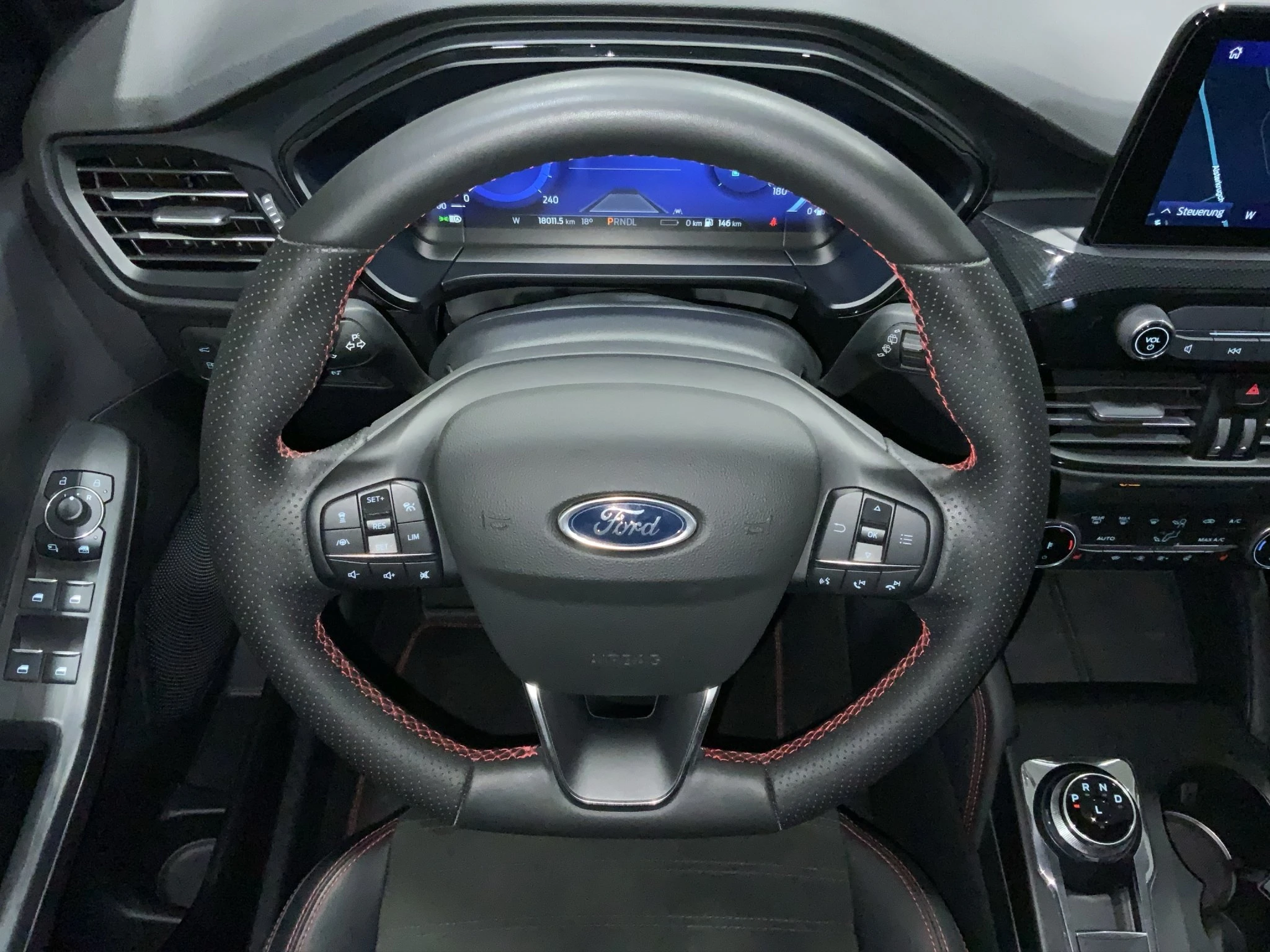 Ford-Kuga-image-12