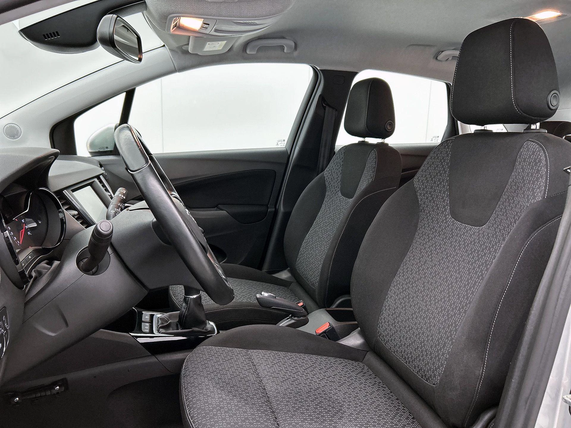 Opel Crossland X 1.2 Online Edition