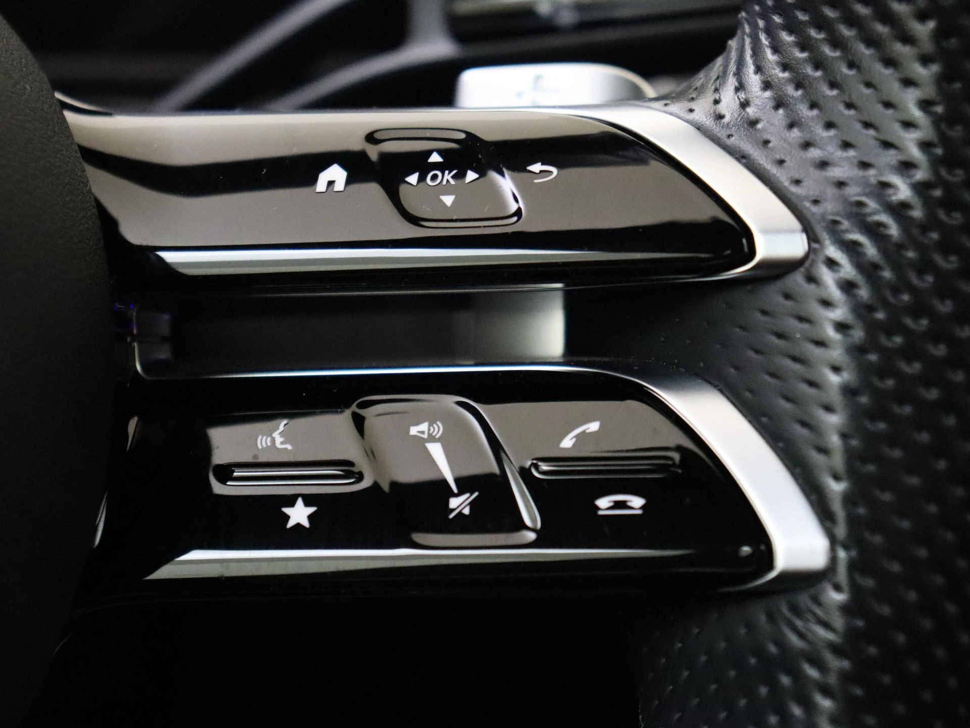 Mercedes-Benz-C-Klasse-image-13