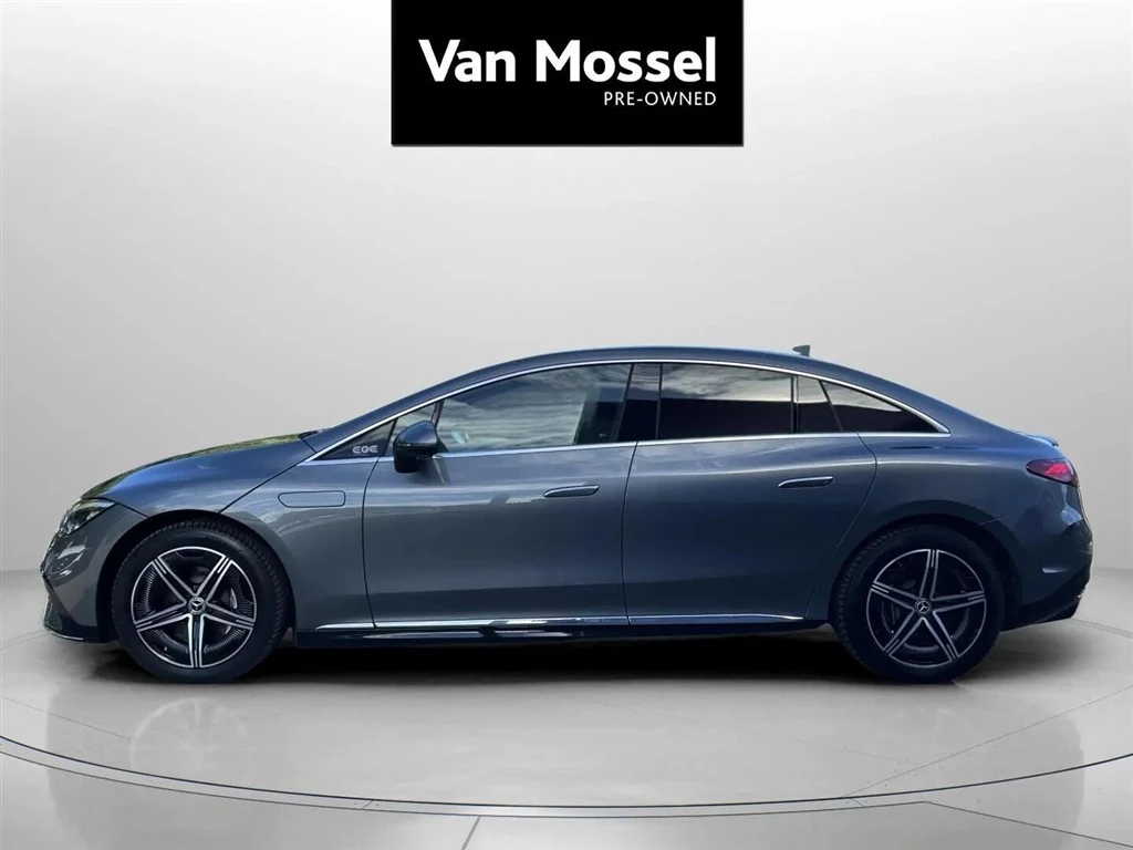 Mercedes-Benz-EQE-image-7