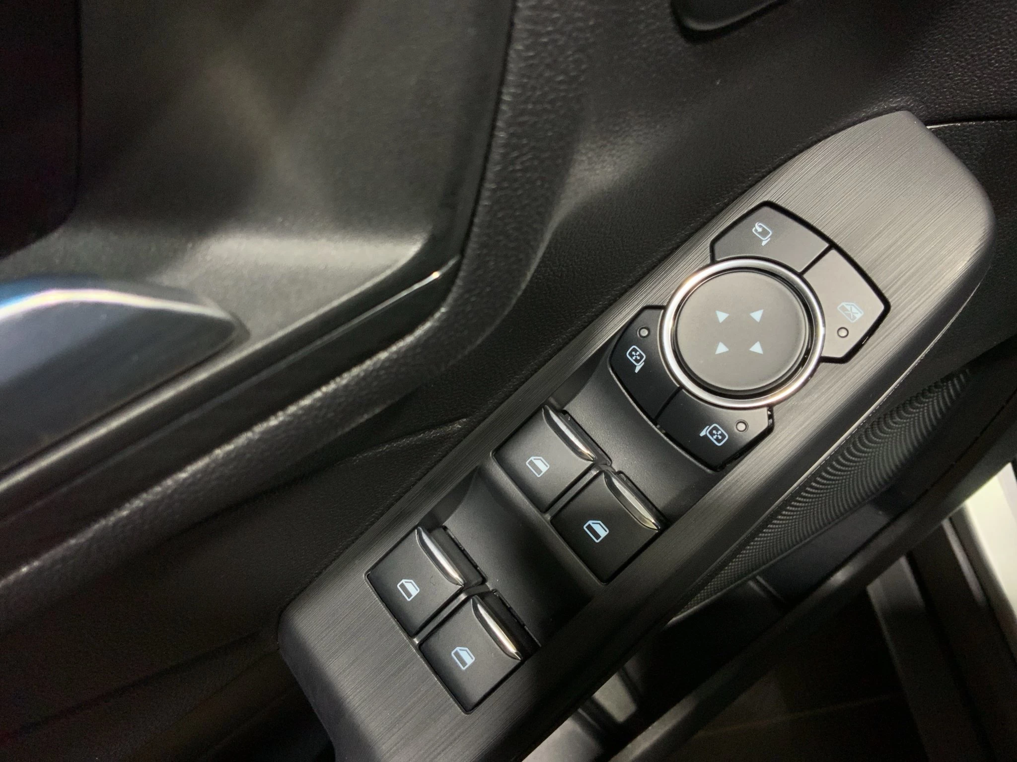 Ford-Kuga-image-15