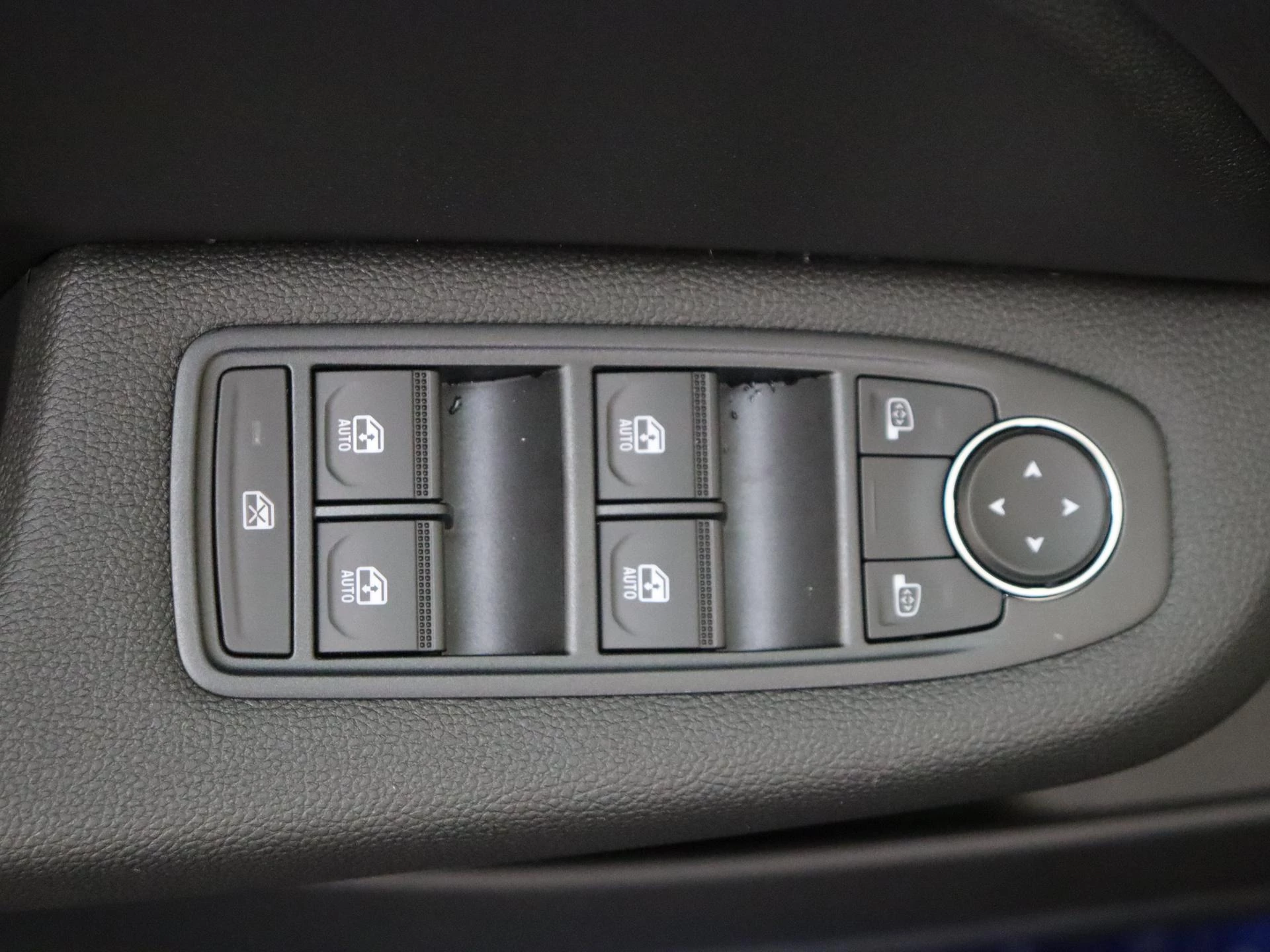 Renault-Clio-image-27