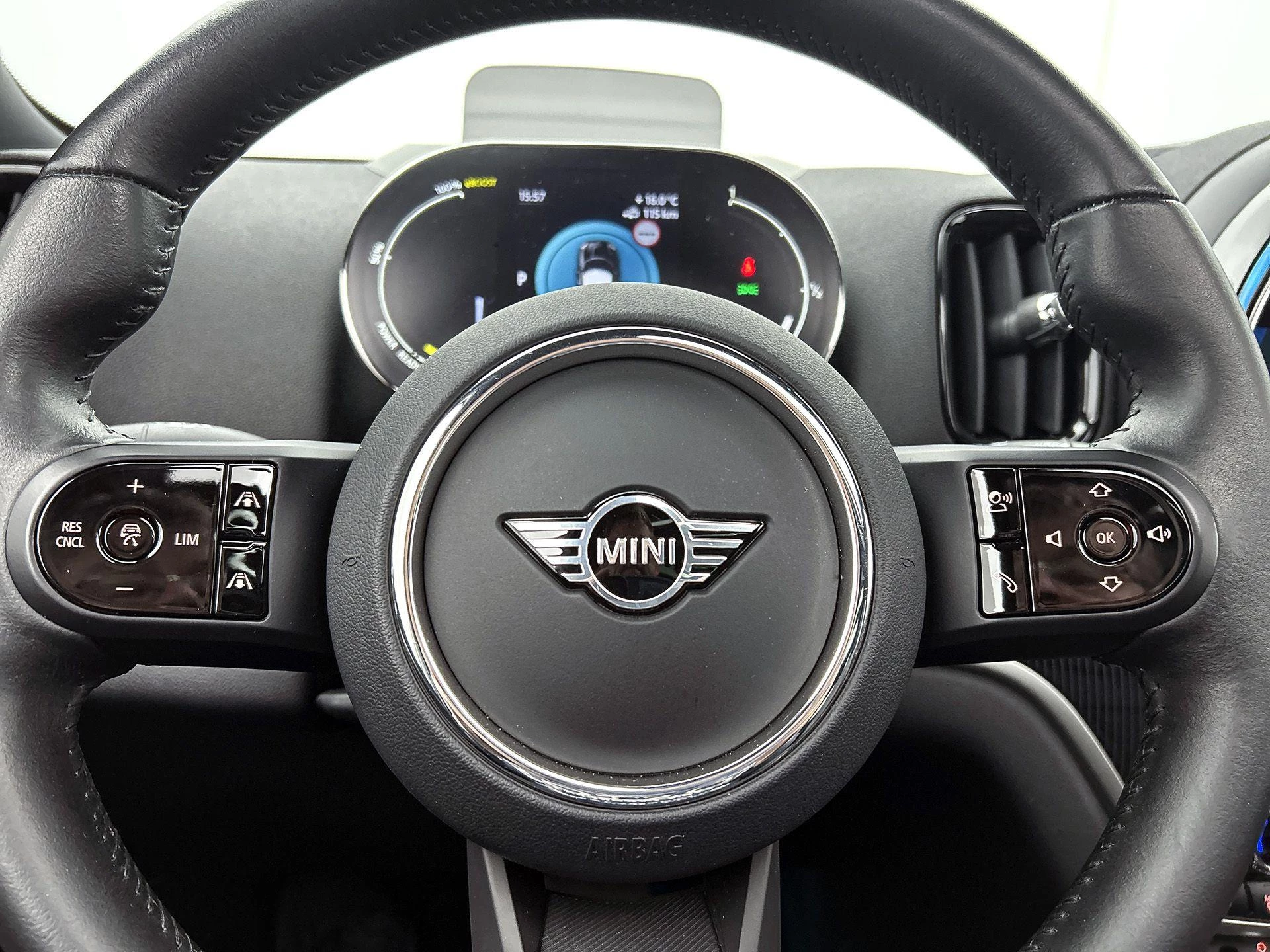 MINI-Countryman-image-8