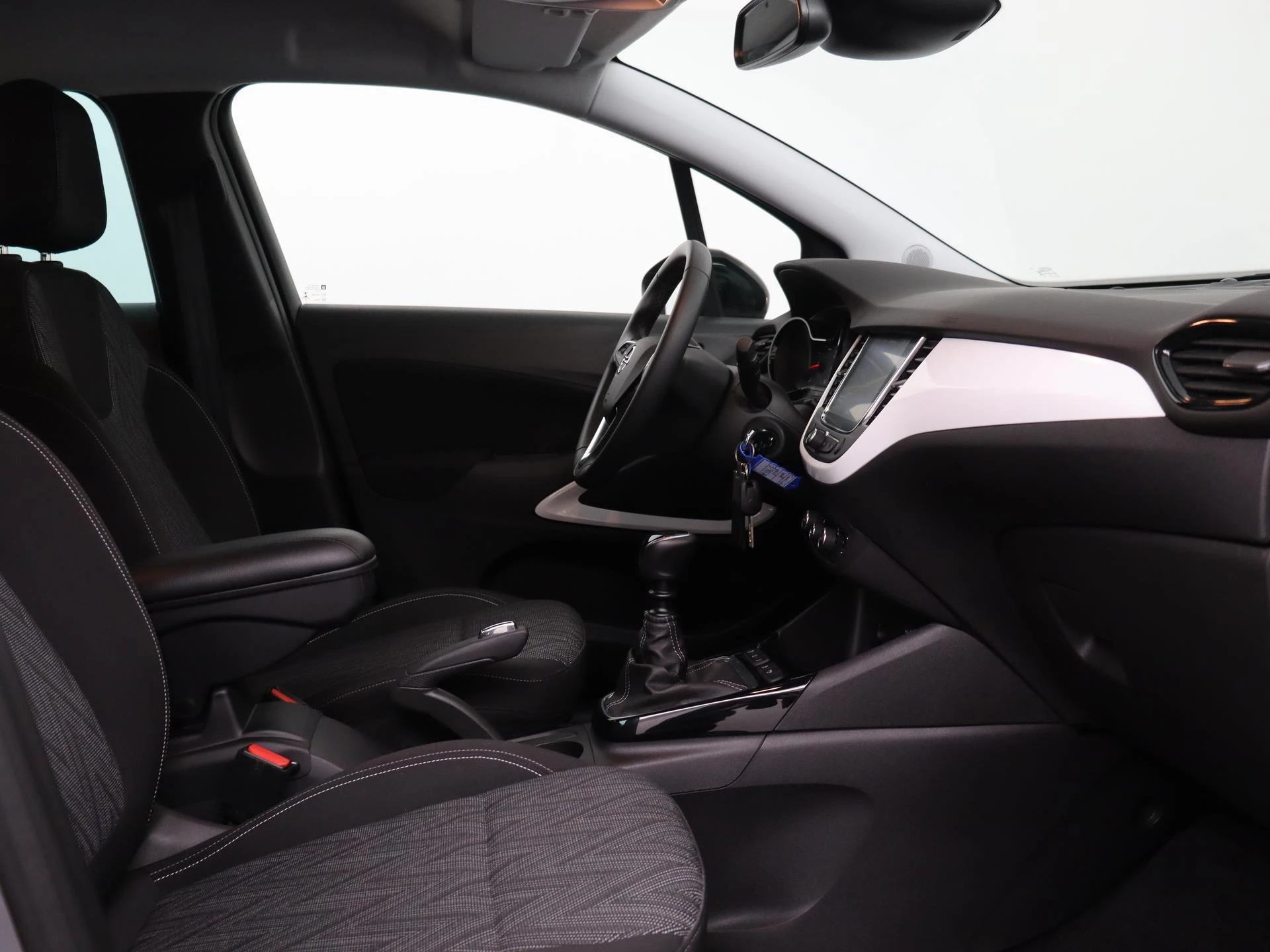 Opel-Crossland X-image-16