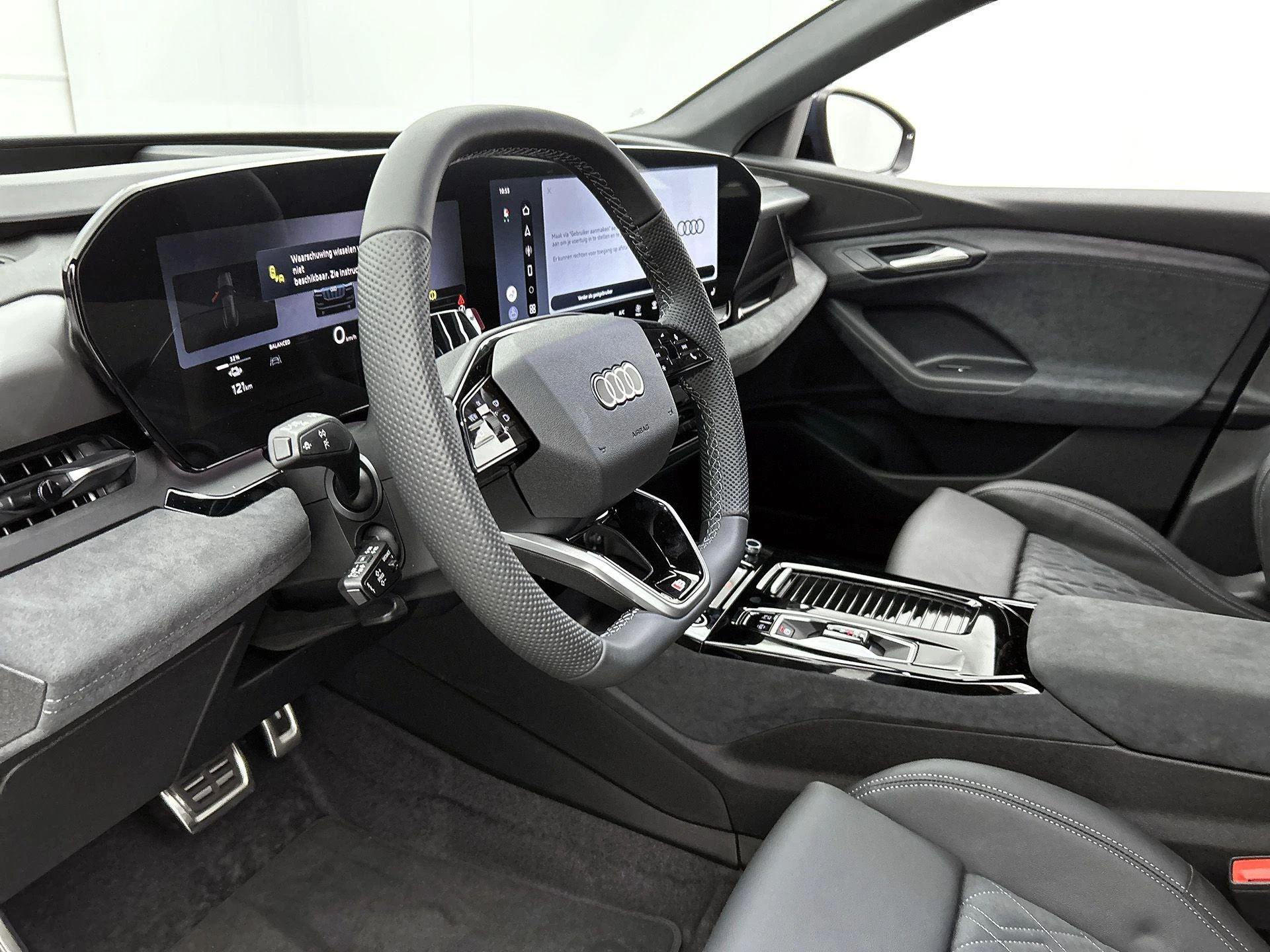 Audi-Q6 e-tron-image-14