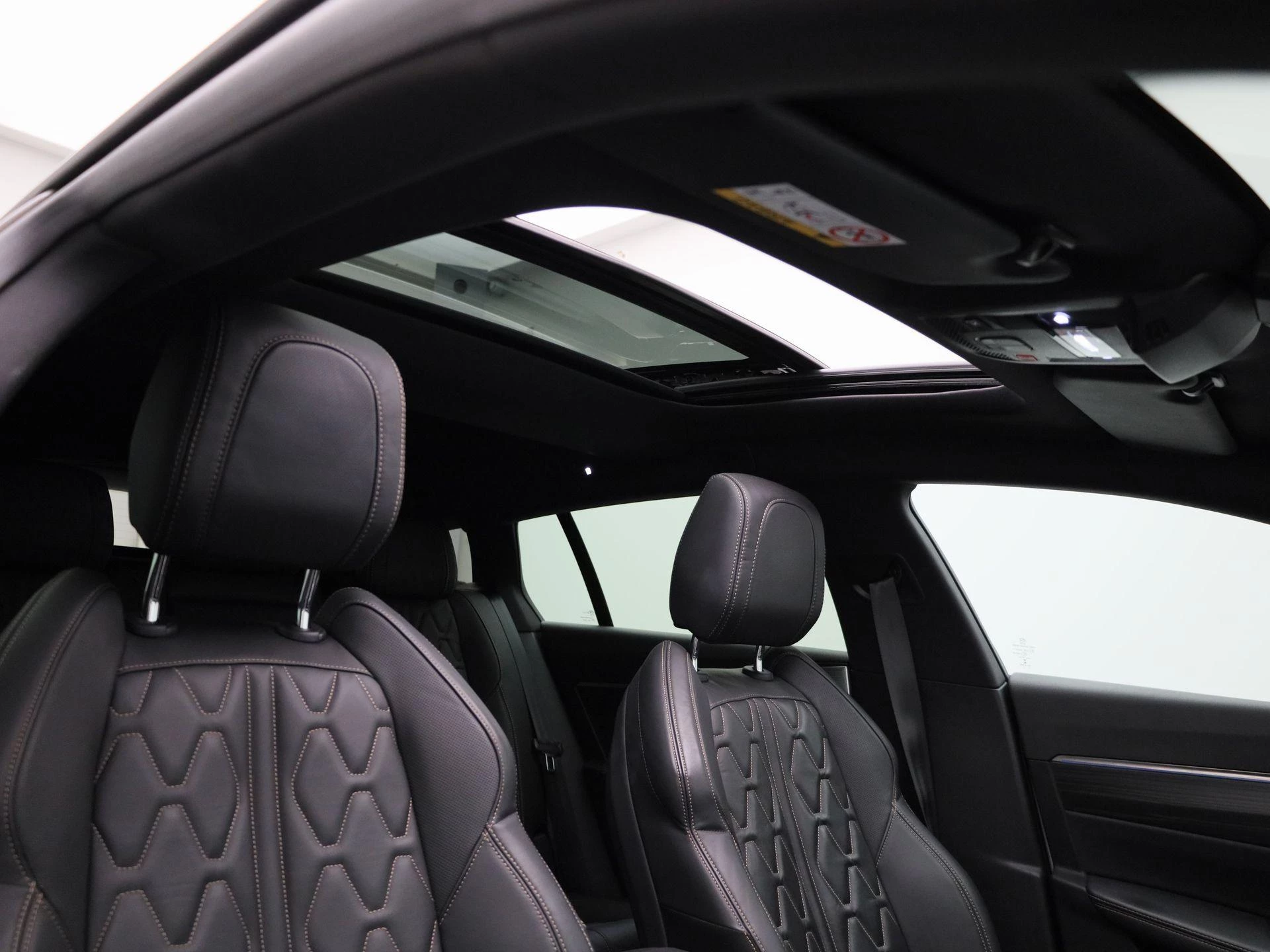 Peugeot-508-image-50