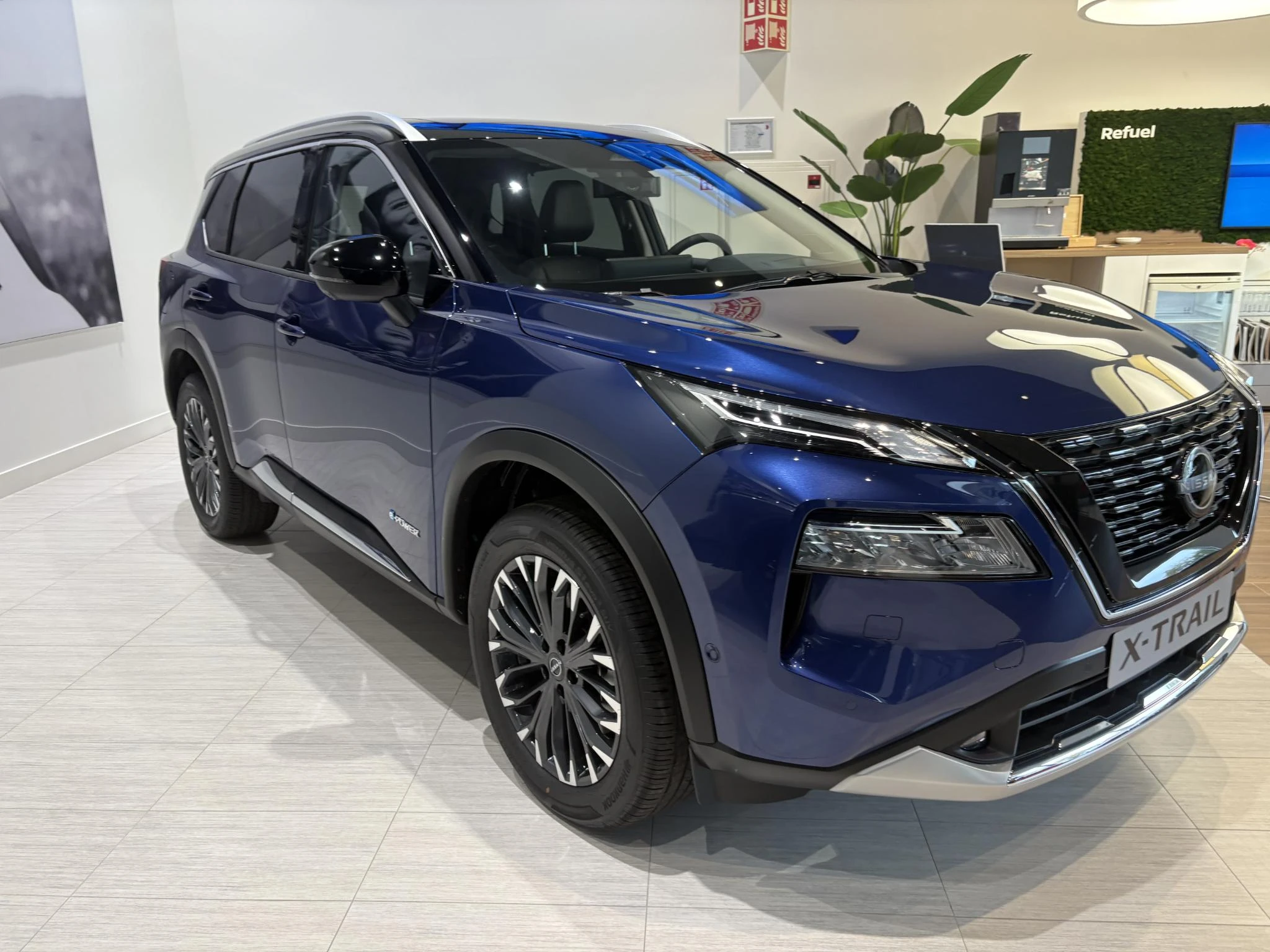 Nissan-X-Trail-image-2