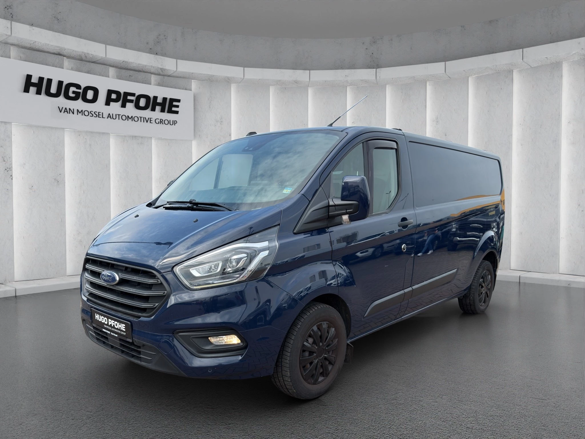 Ford-Transit Custom-image-0