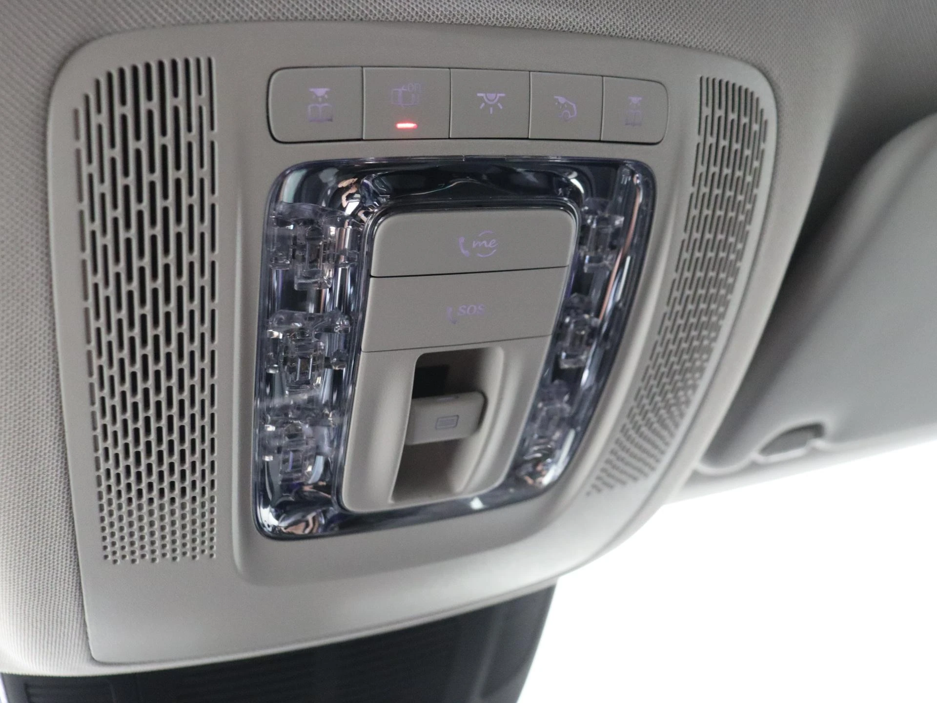 Mercedes-Benz-GLE-image-23