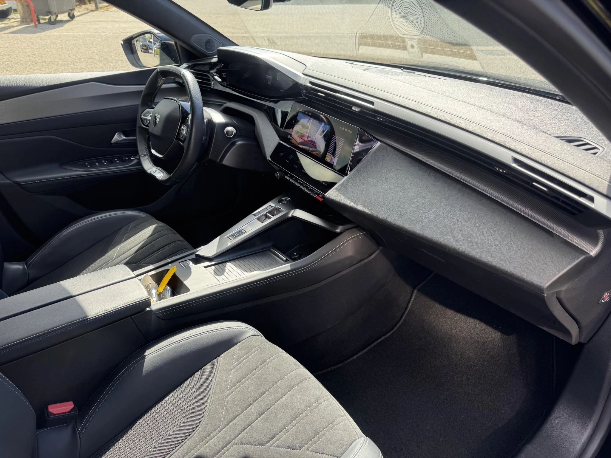 Peugeot-308-image-16