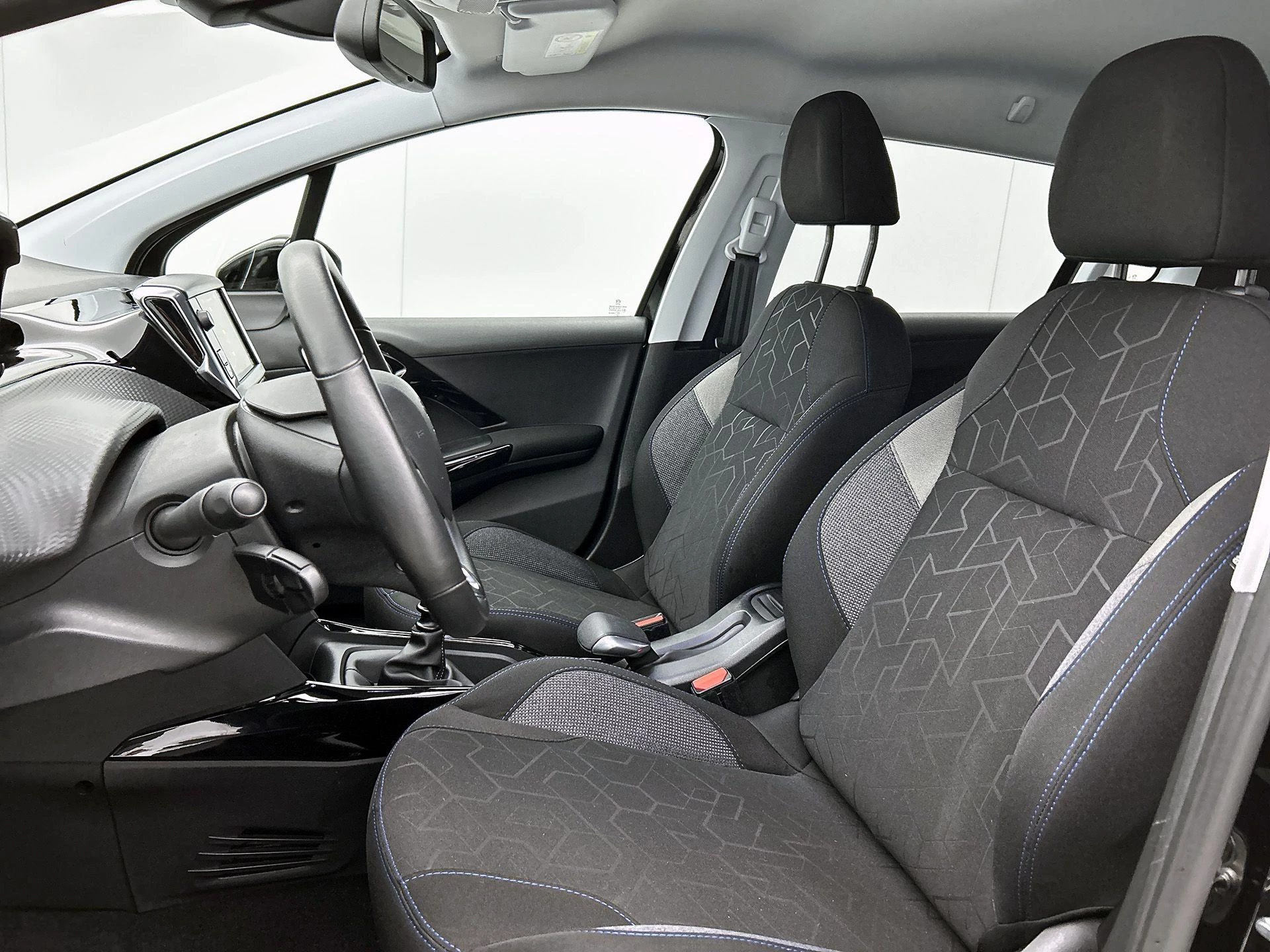 Peugeot-2008-image-30