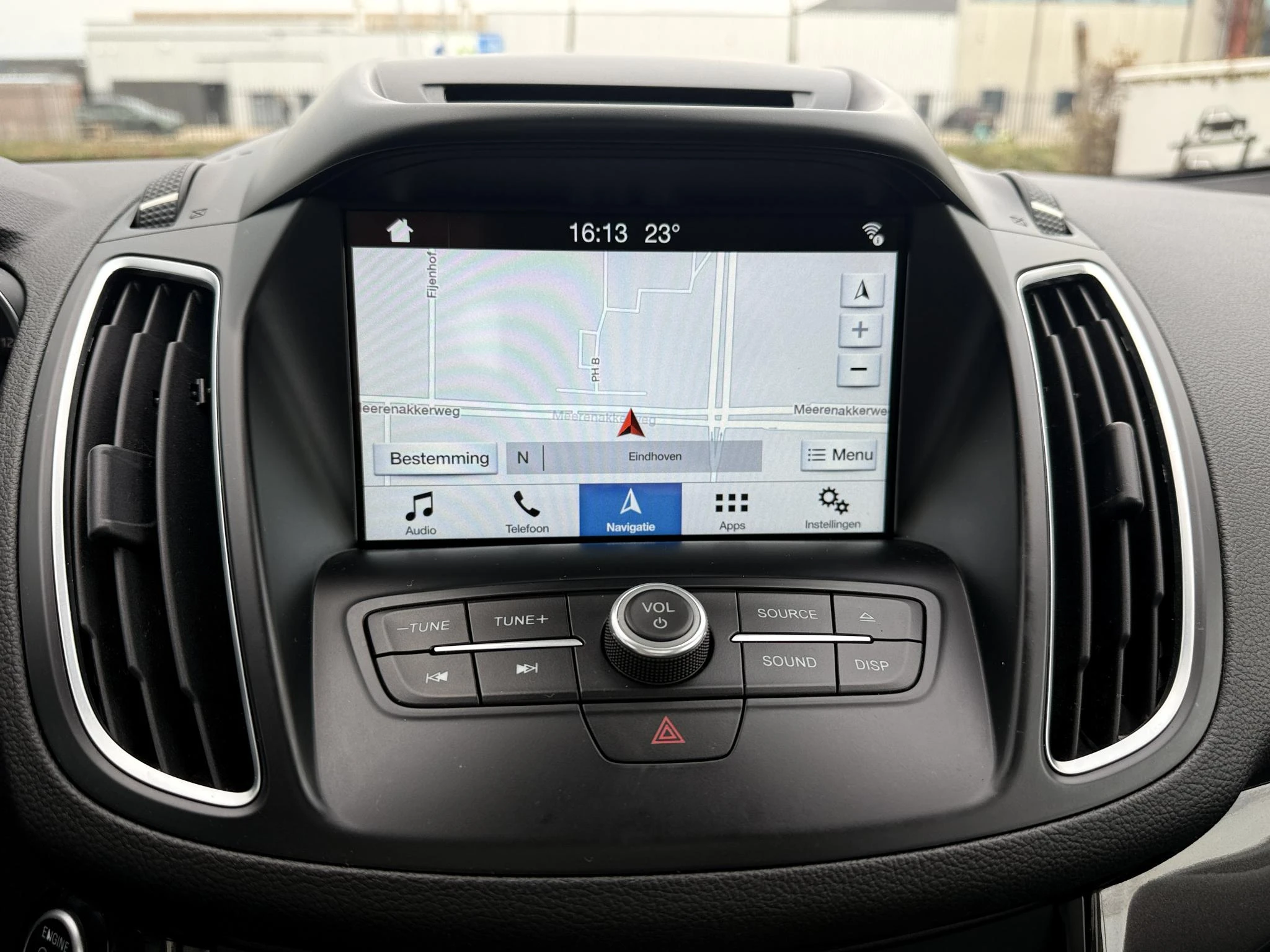Ford-C-MAX-image-22