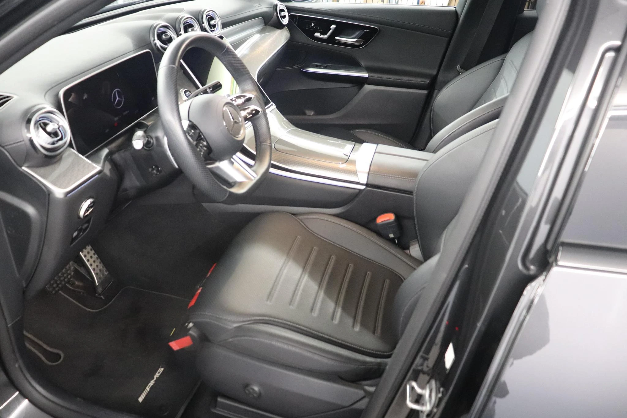 Mercedes-Benz-GLC-image-10