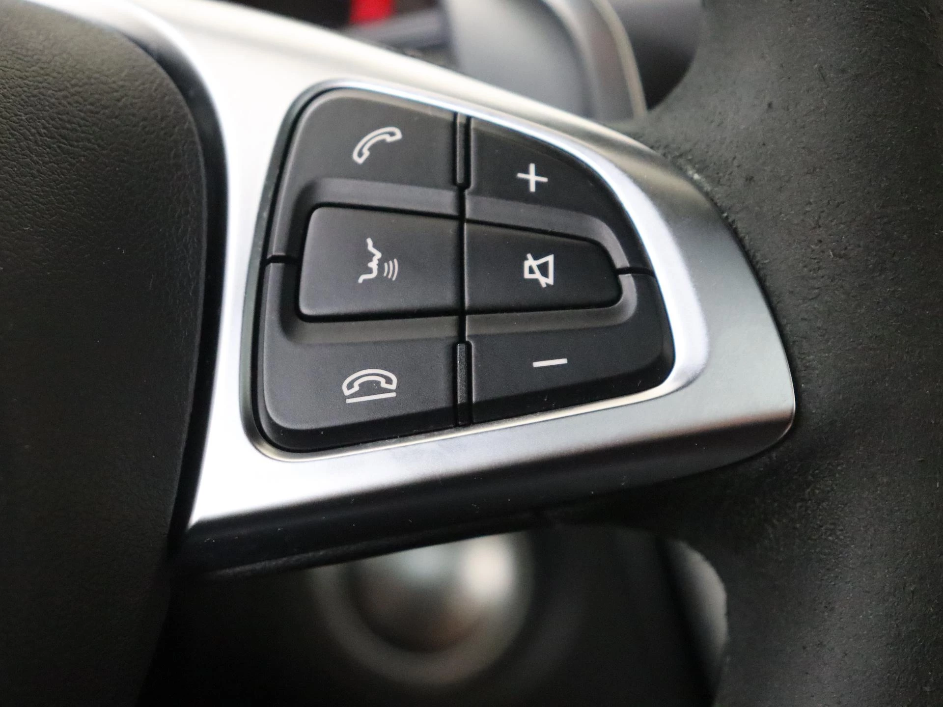 Mercedes-Benz-C-Klasse-image-20