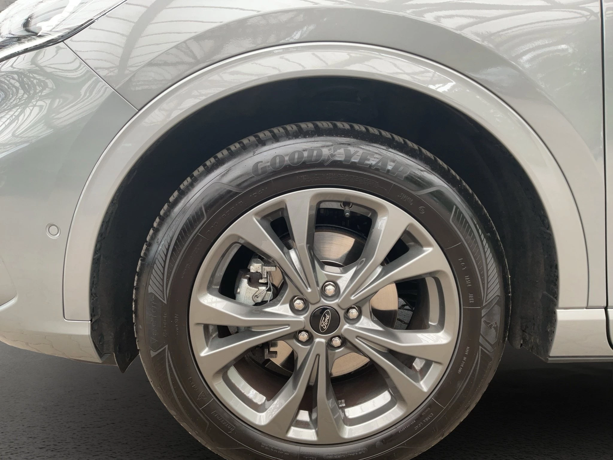 Ford Kuga ST-Line X*PANO*AHK*KAM*ACC*NAVI*SOUND-SYS.