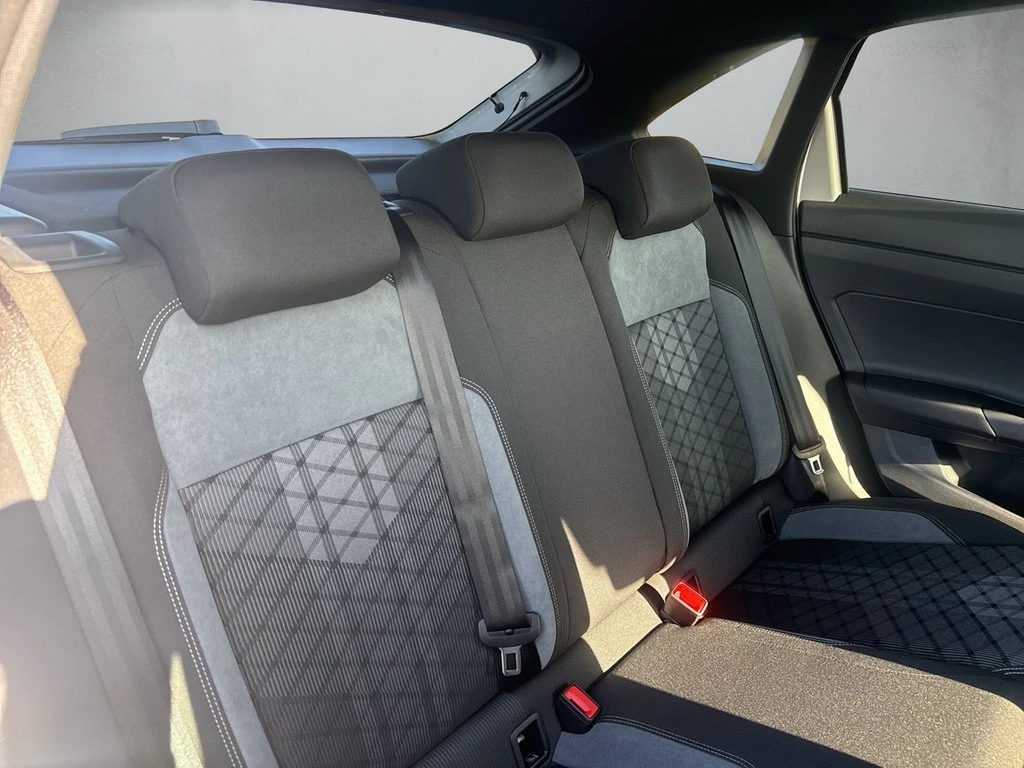 Volkswagen-Taigo-image-11
