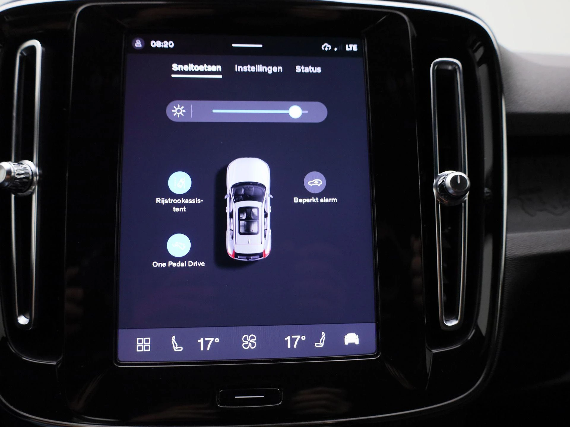 Volvo-XC40-image-23