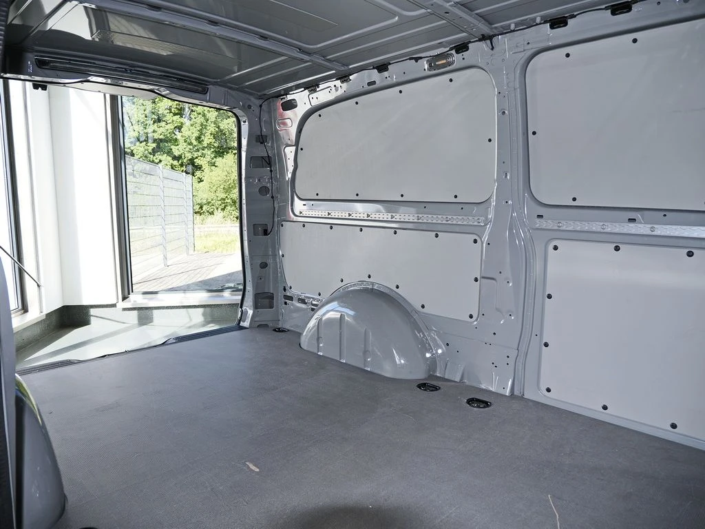 Mercedes-Benz-Vito 116-image-10