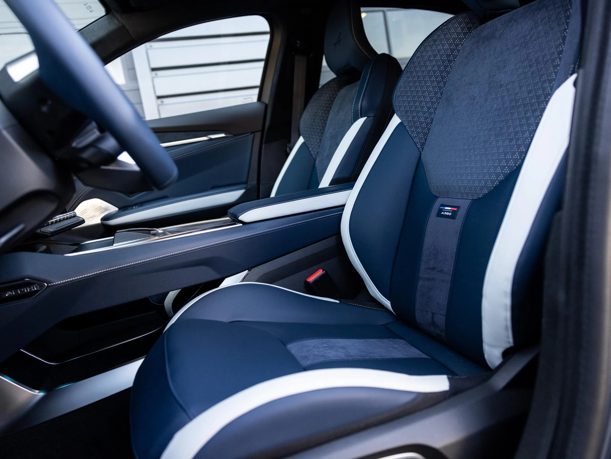 Alpine-A390-image-26