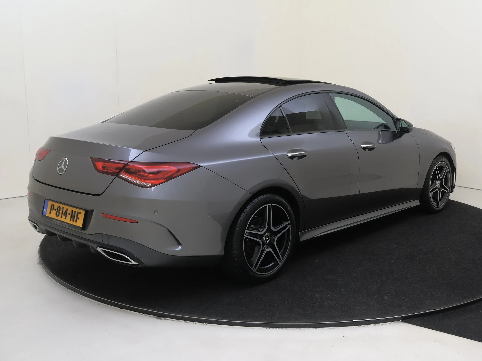Mercedes-Benz-CLA-image-3