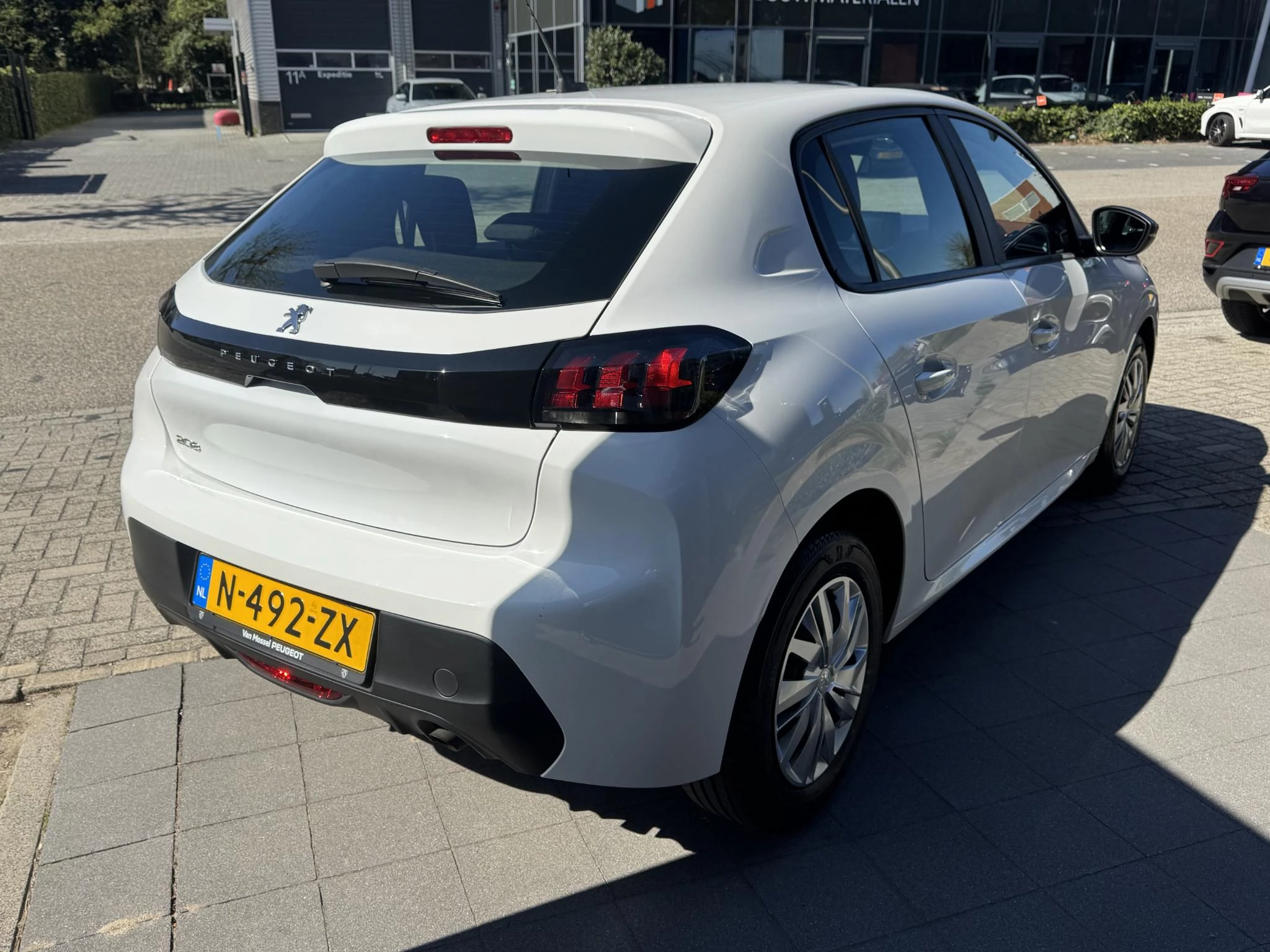 Peugeot-208-image-4