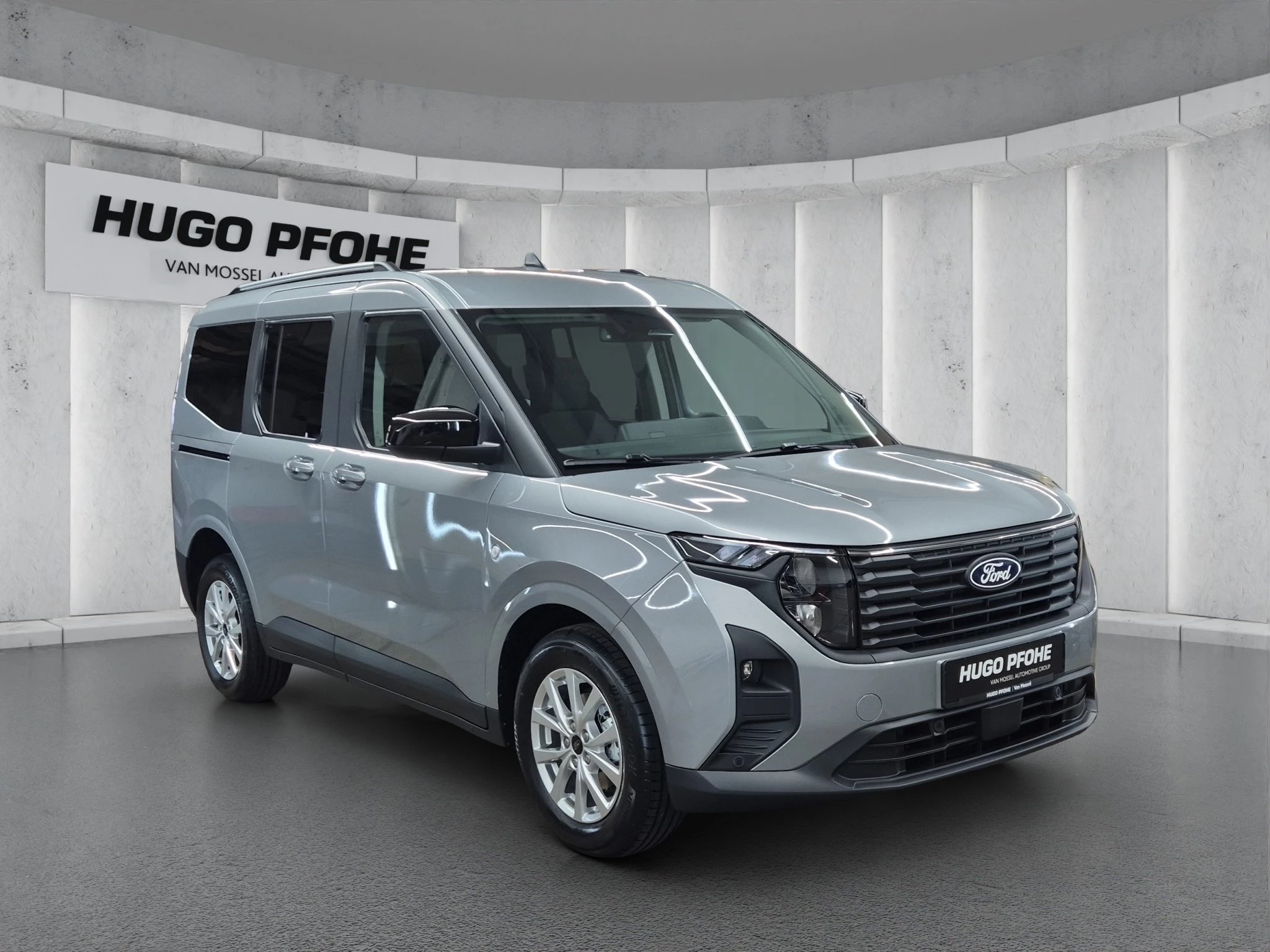 Ford Tourneo Courier Titanium 1.0 EcoBoost 92 kW Auto Kompaktvan. 5-türig