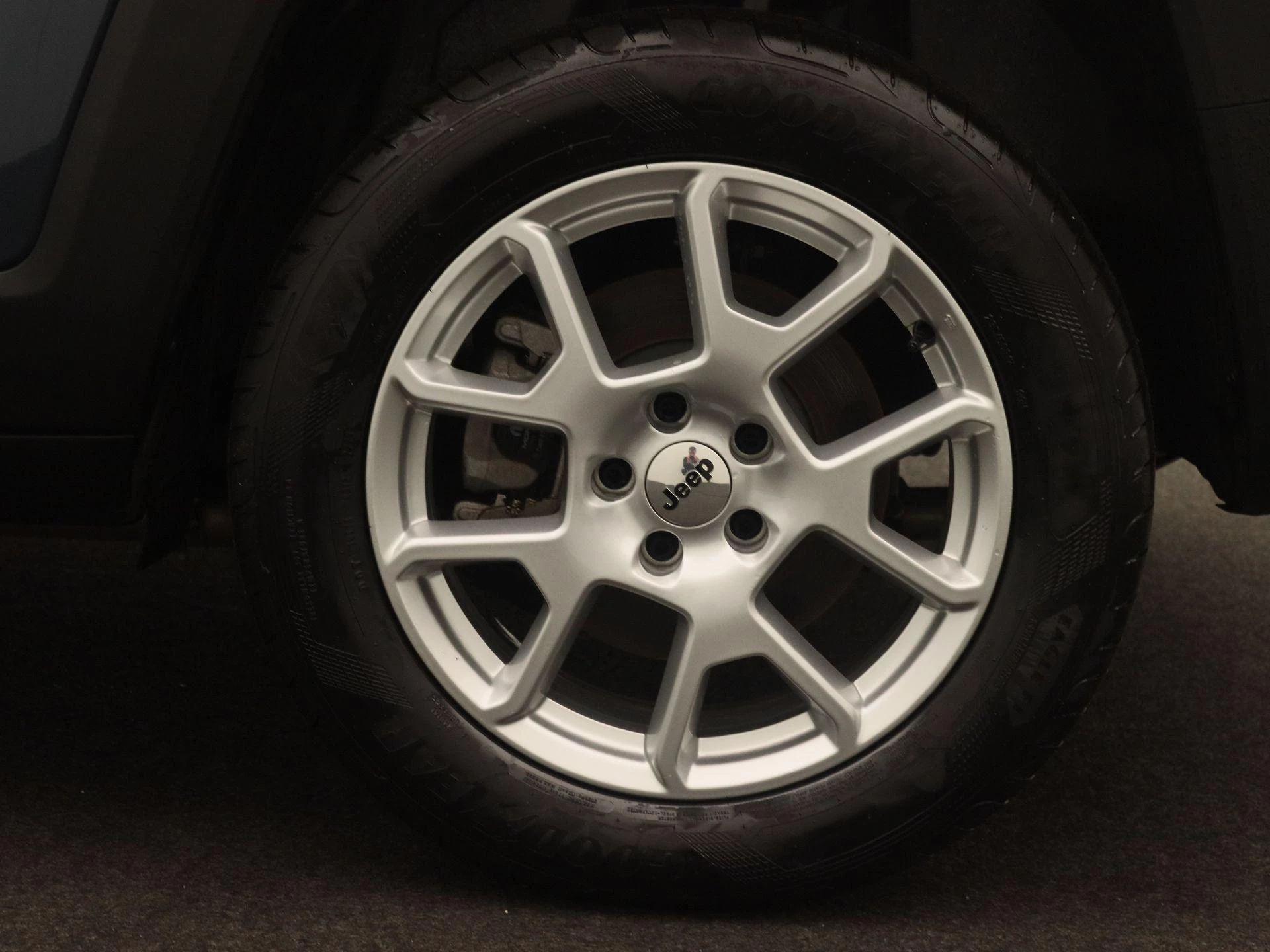 Jeep-Renegade-image-18