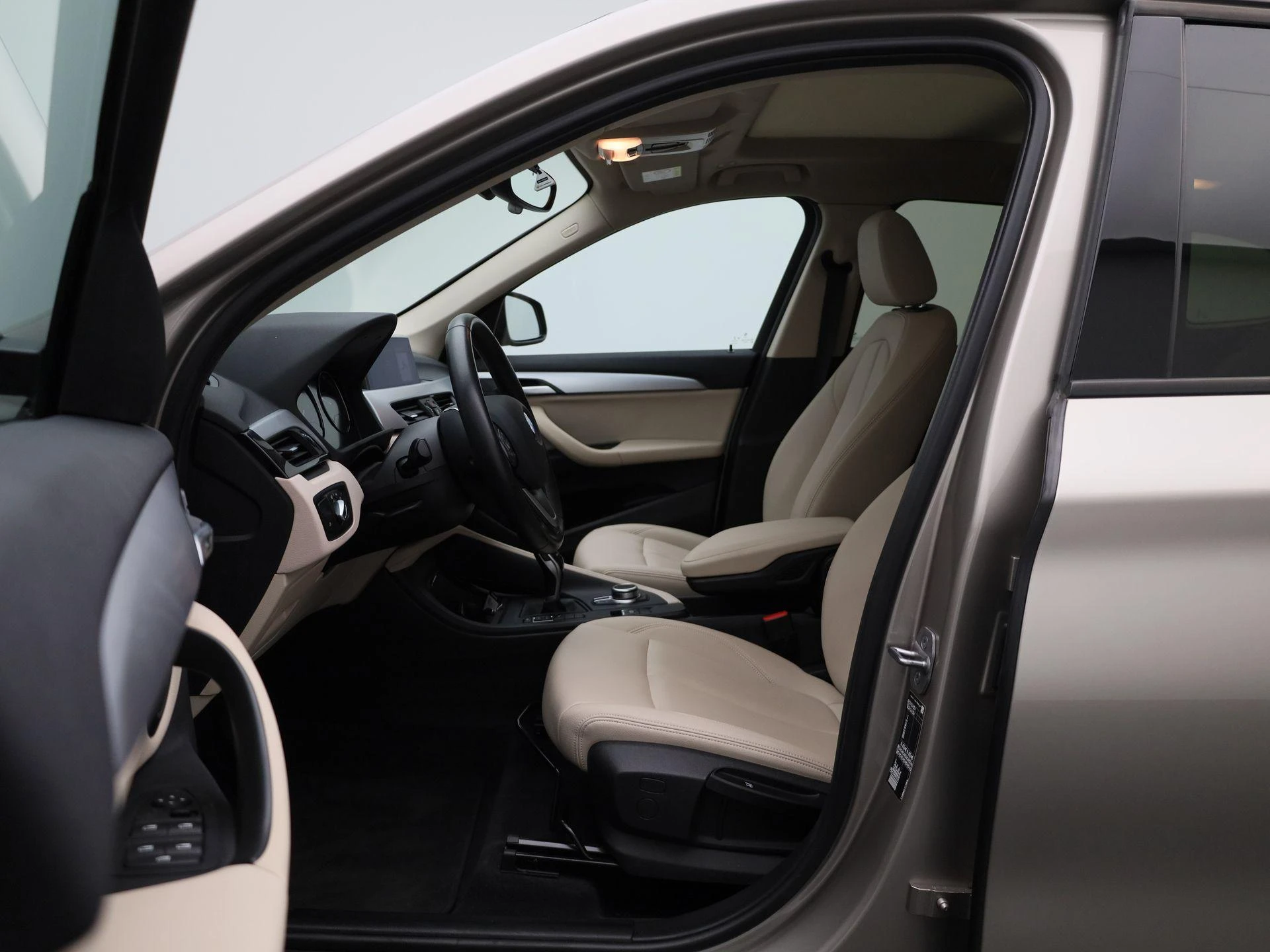 BMW X1 sDrive16dA (85 kW)