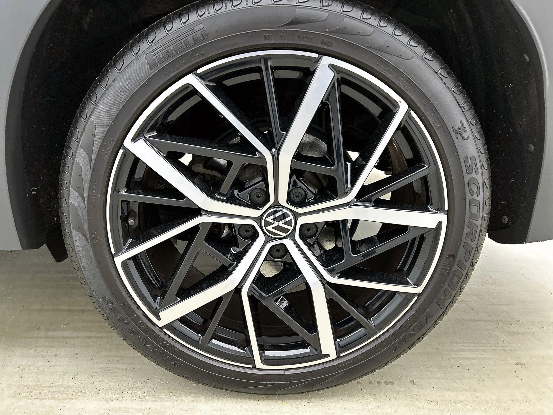 Volkswagen-Tiguan-image-47