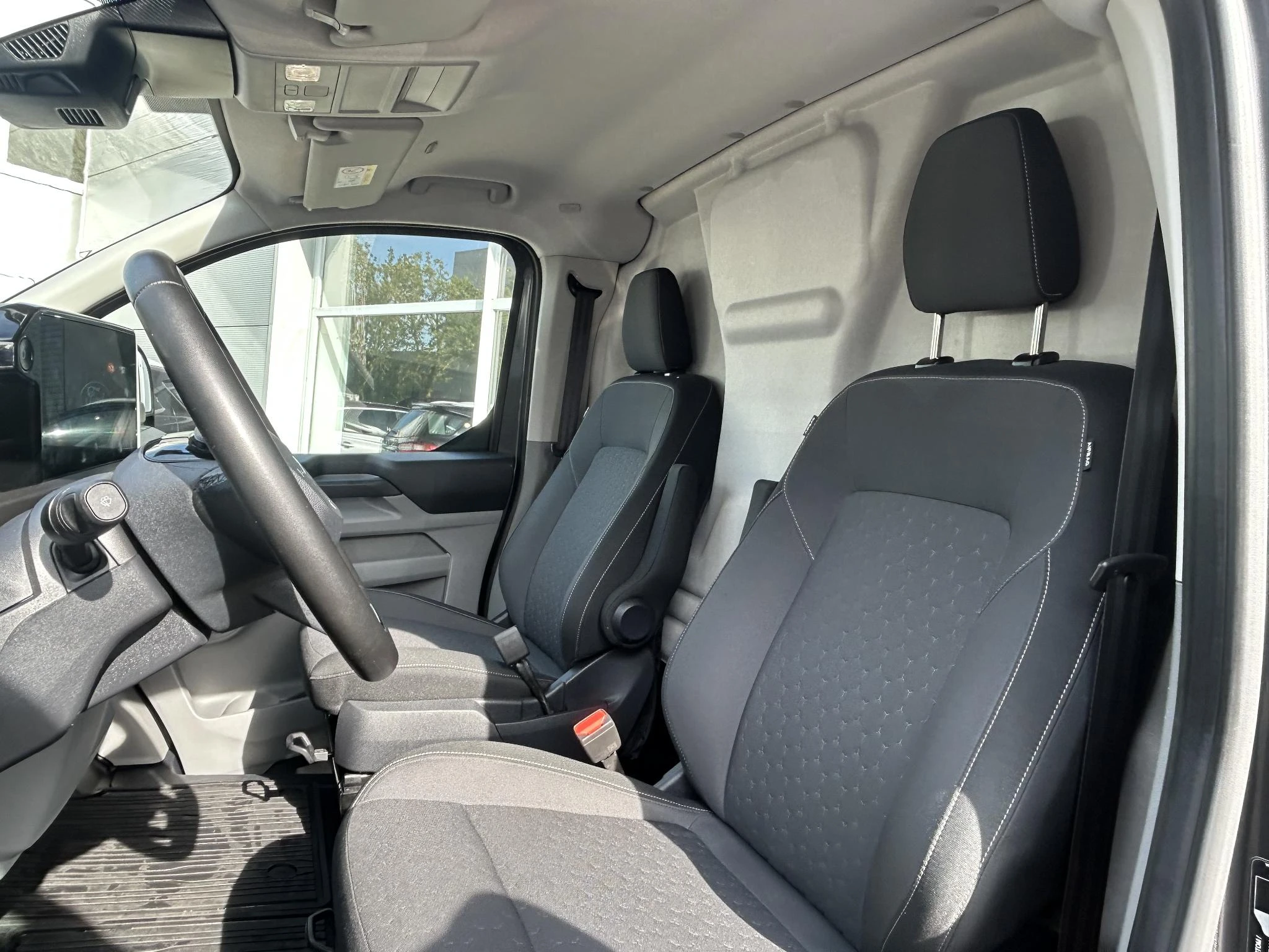 Ford-E-Transit-image-9