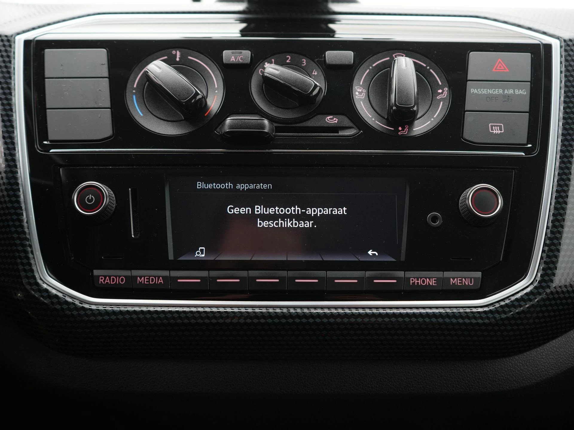 Volkswagen-up!-image-13