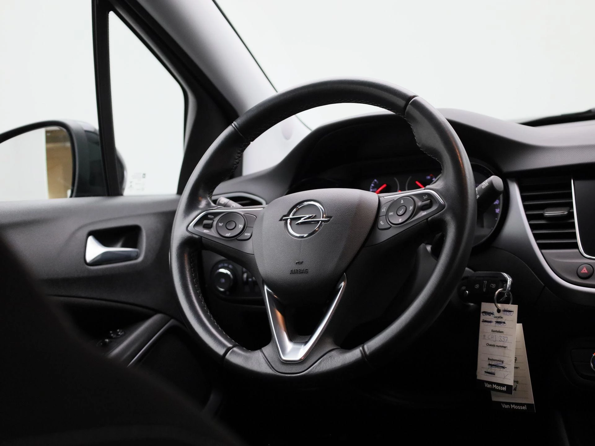 Opel-Crossland-image-34