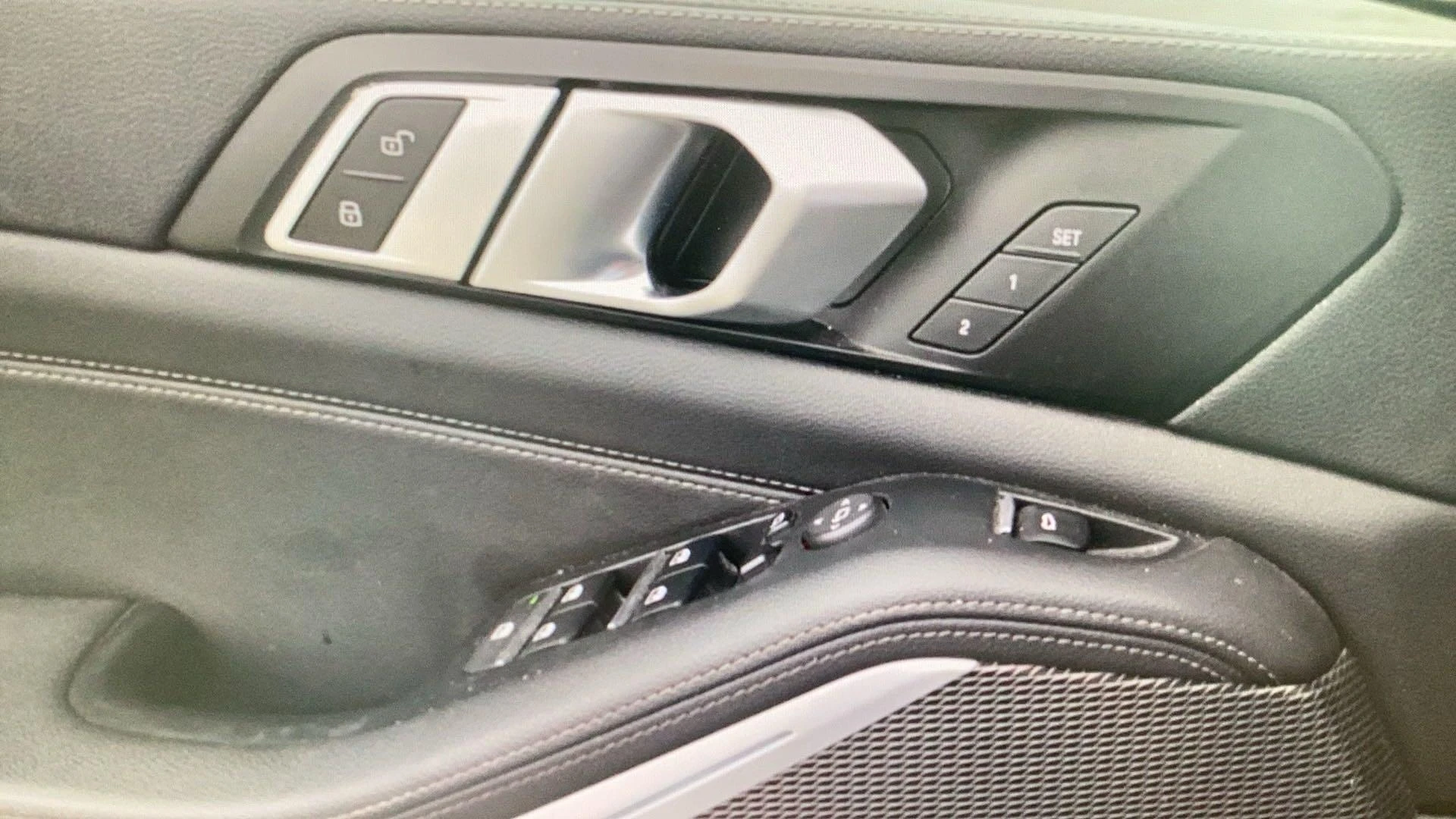 BMW-X5-image-9