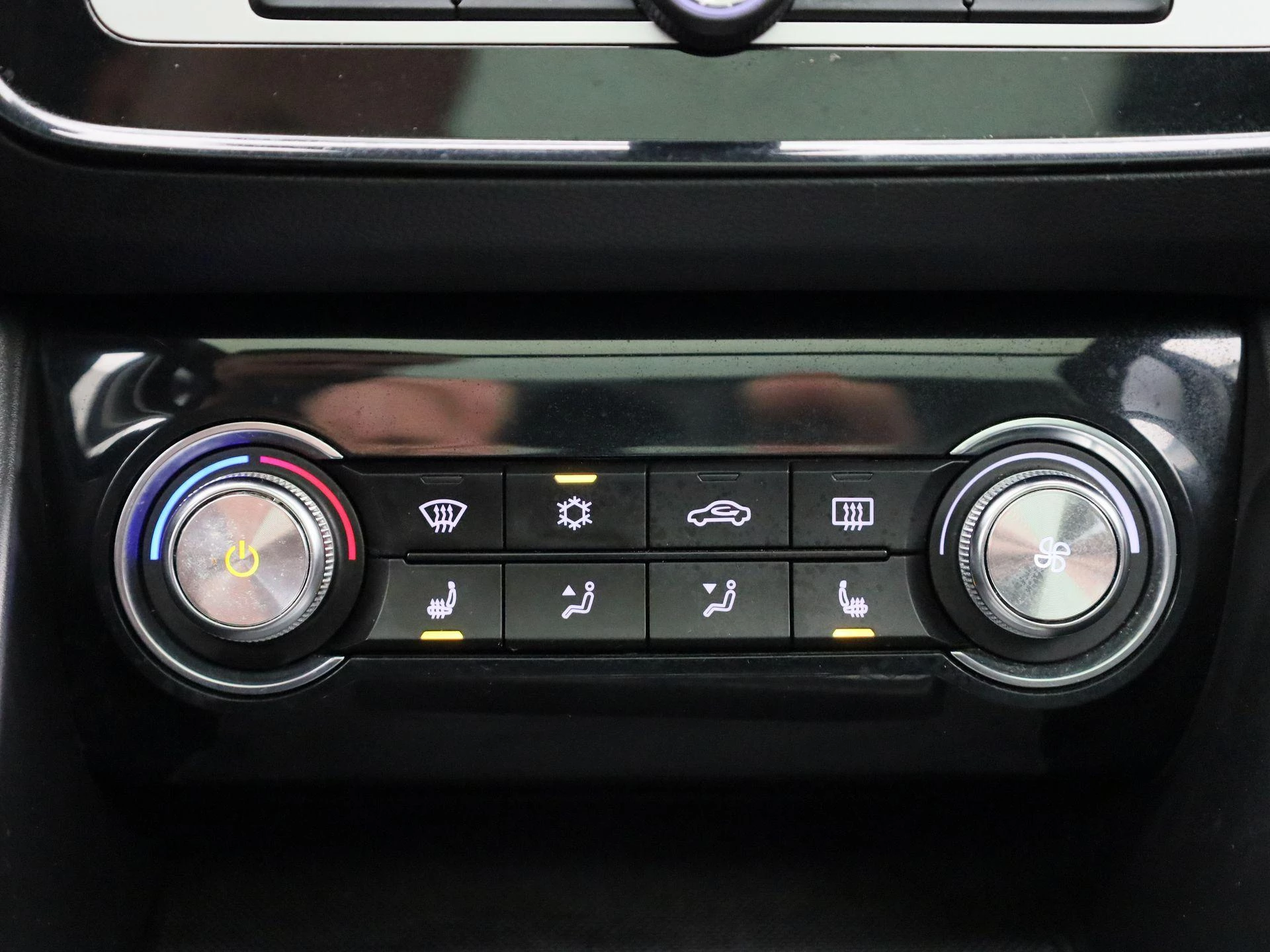 MG-ZS EV-image-16