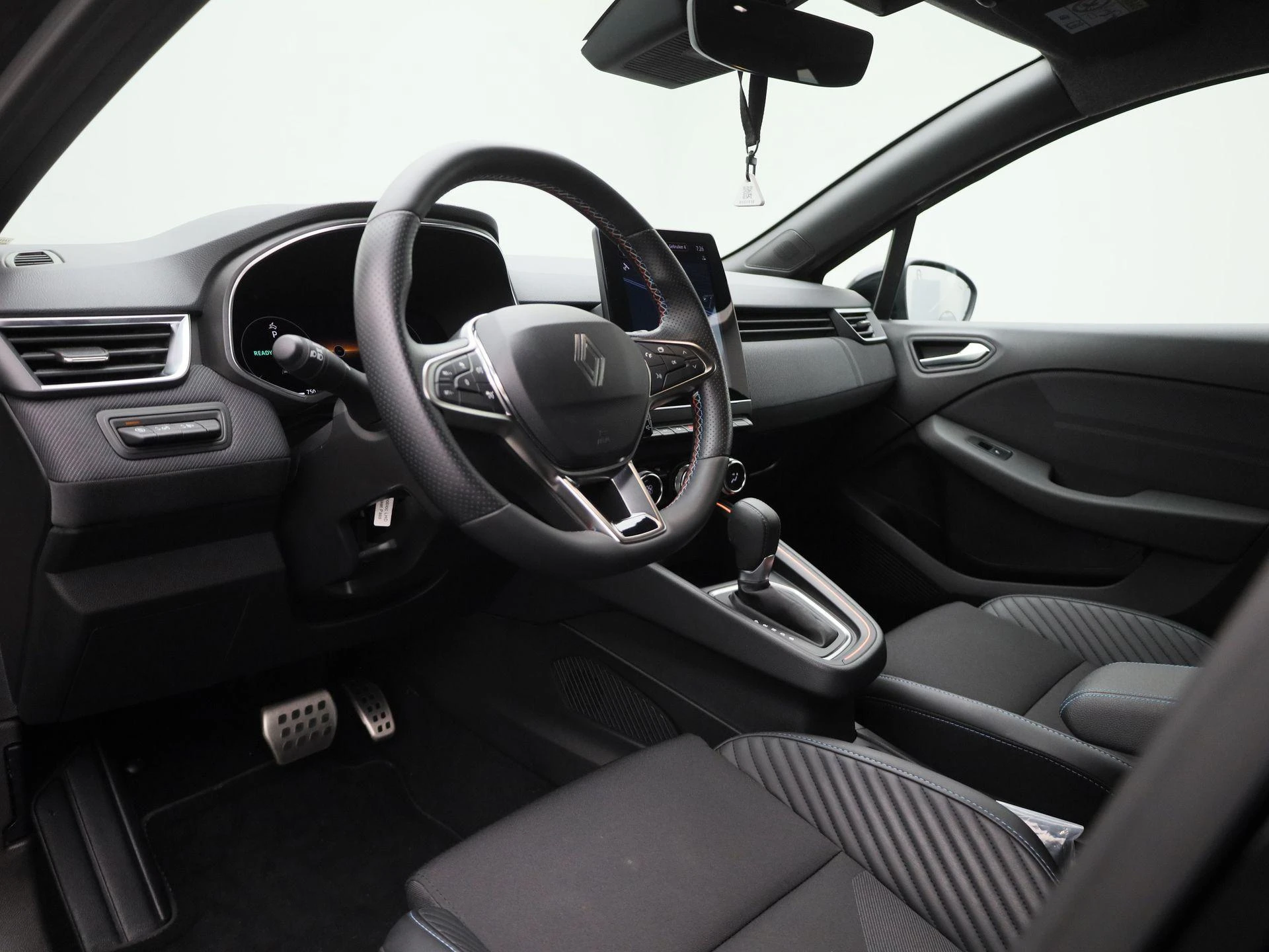 Renault-Clio-image-29