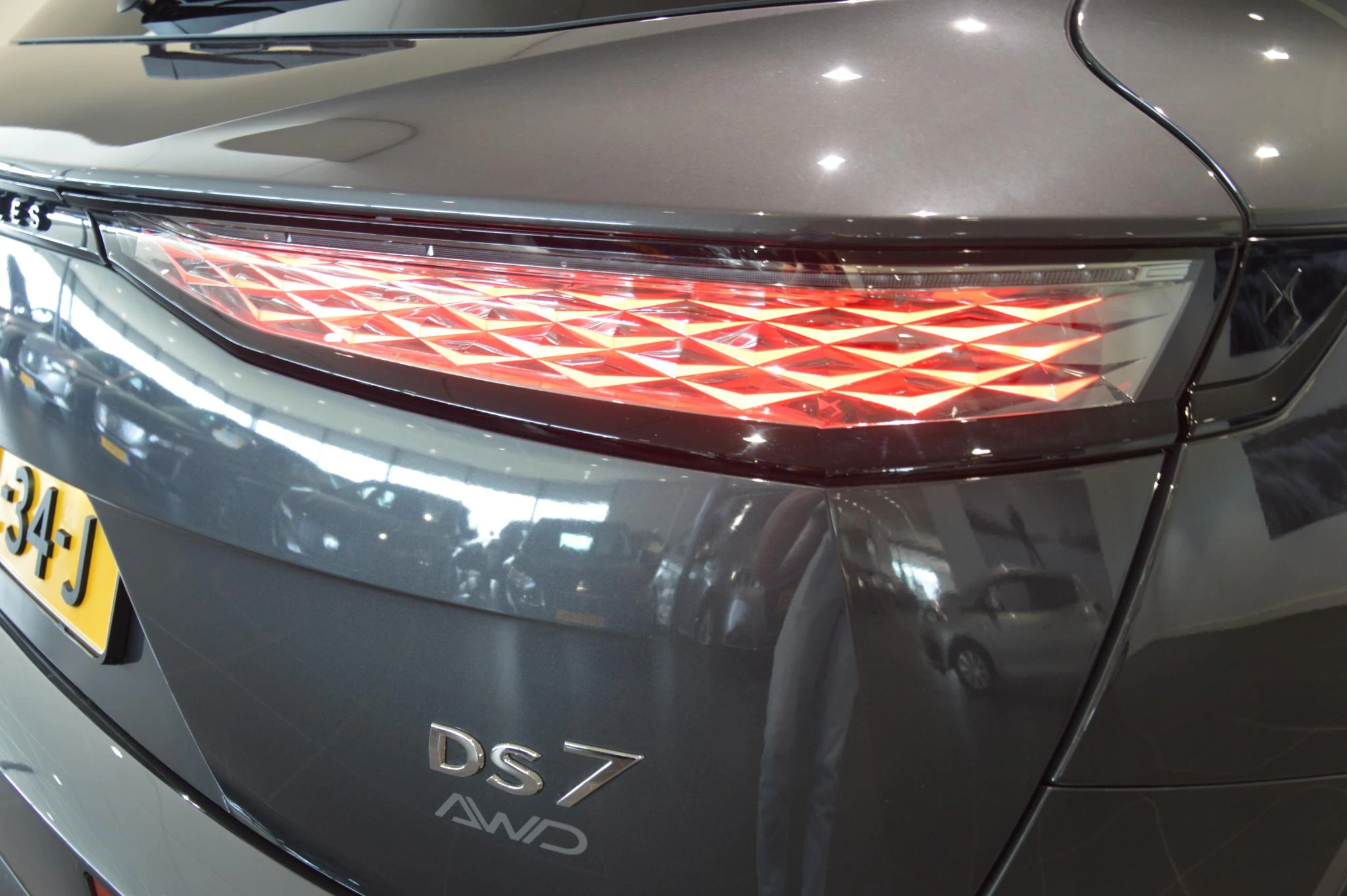 DS DS 7 1.6 PHEV 300 4x4 Etoile