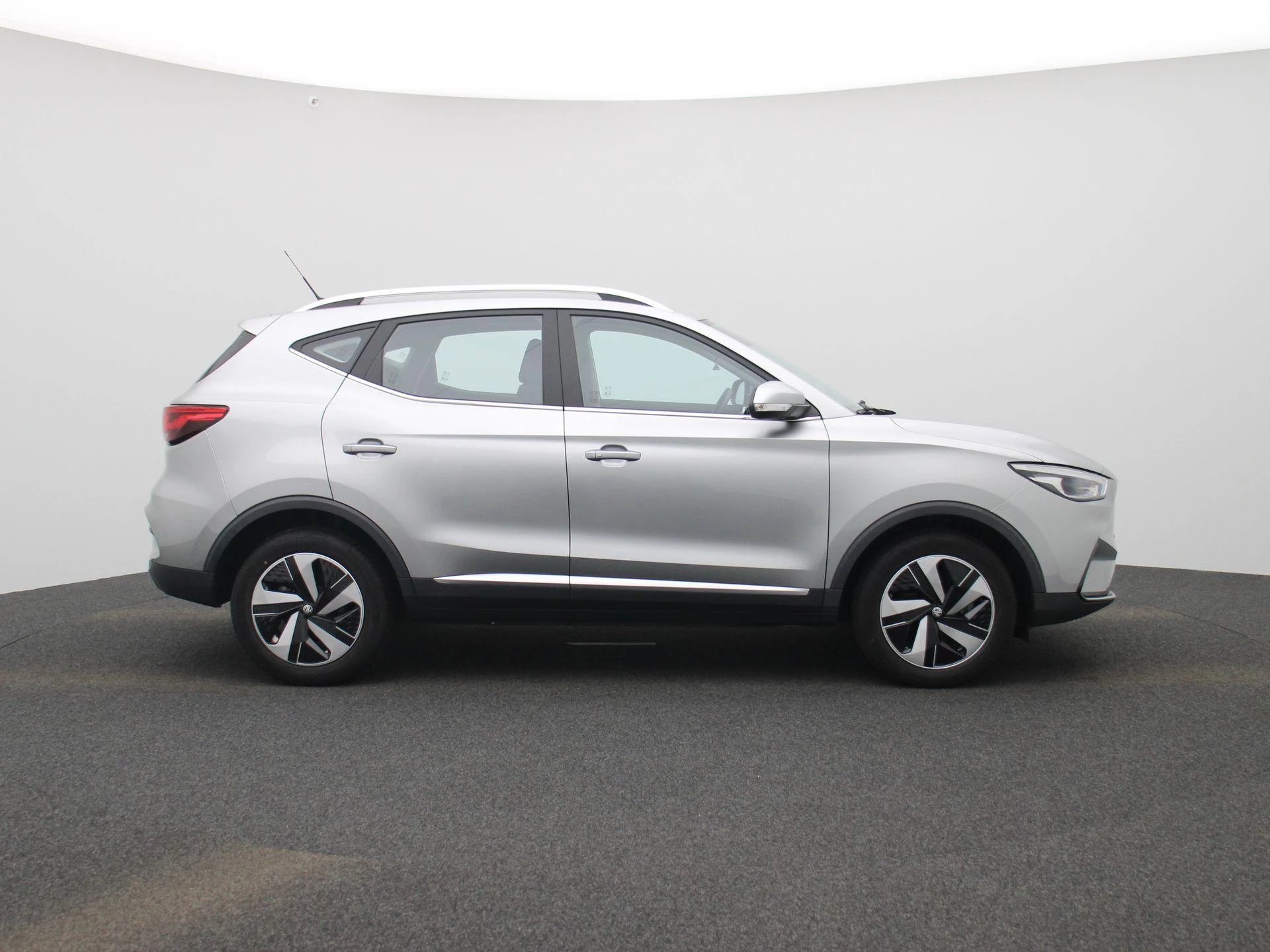 MG-ZS EV-image-5
