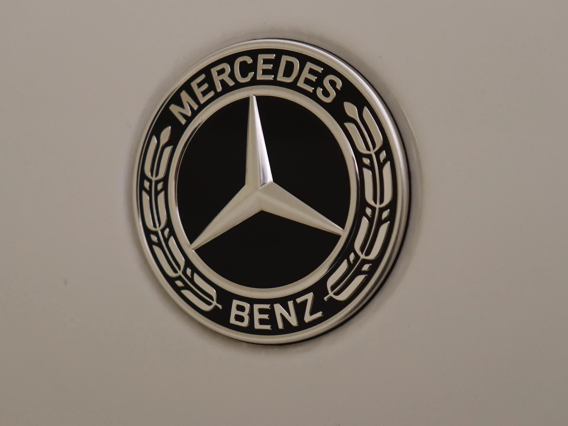 Mercedes-Benz-GLC-image-28