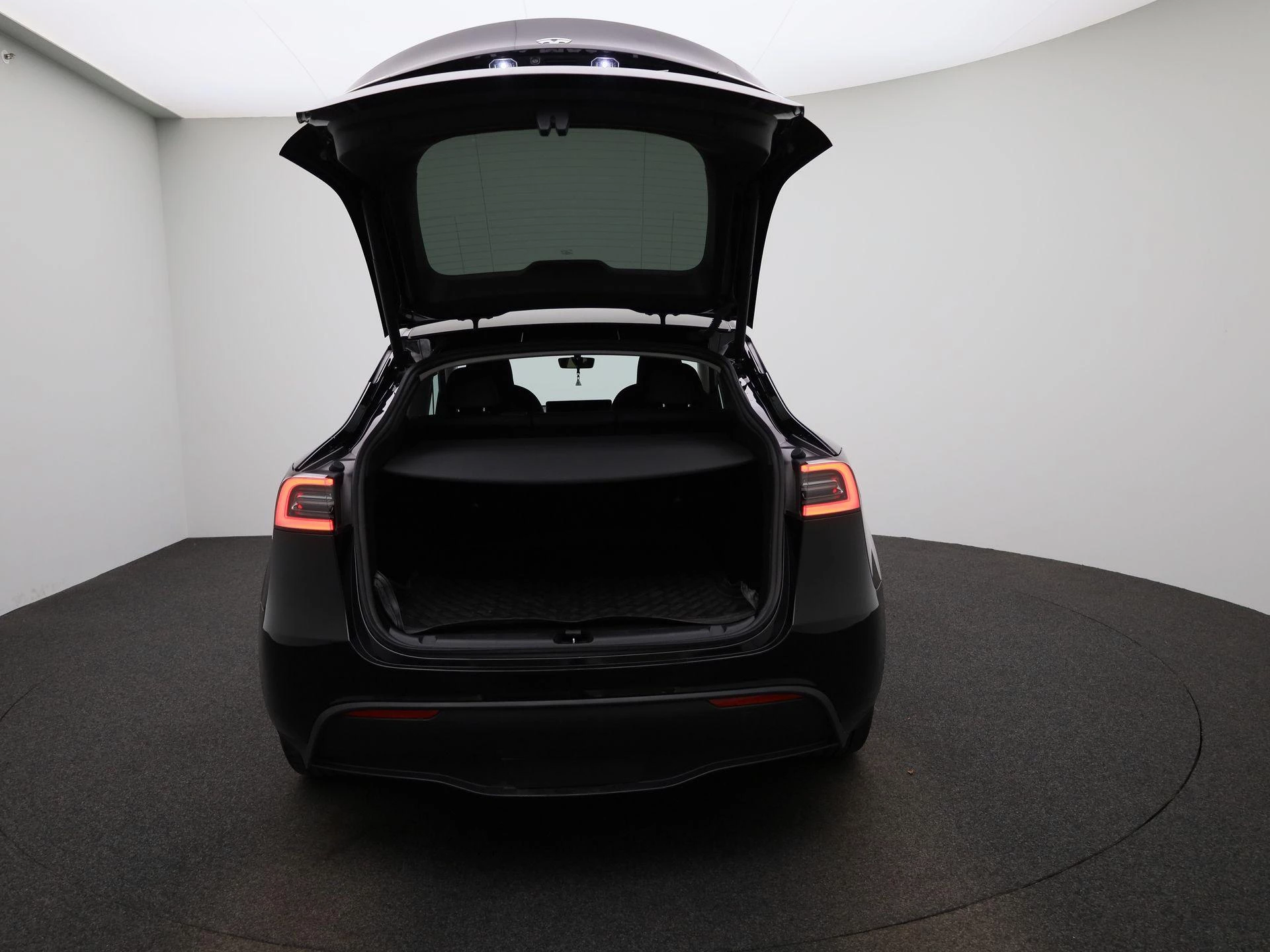 Tesla Model Y Long Range AWD 75 kWh
