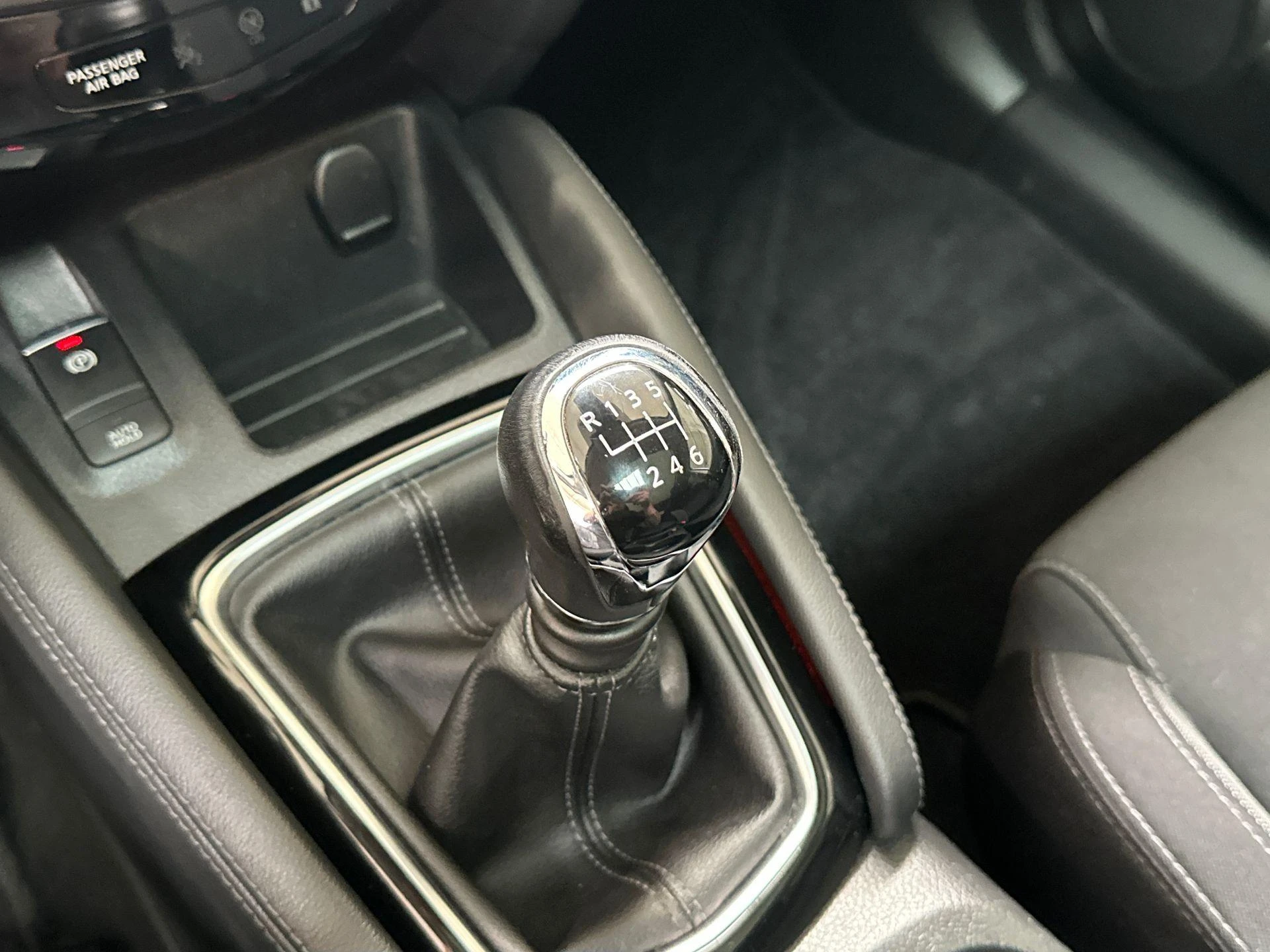 Nissan-QASHQAI-image-19