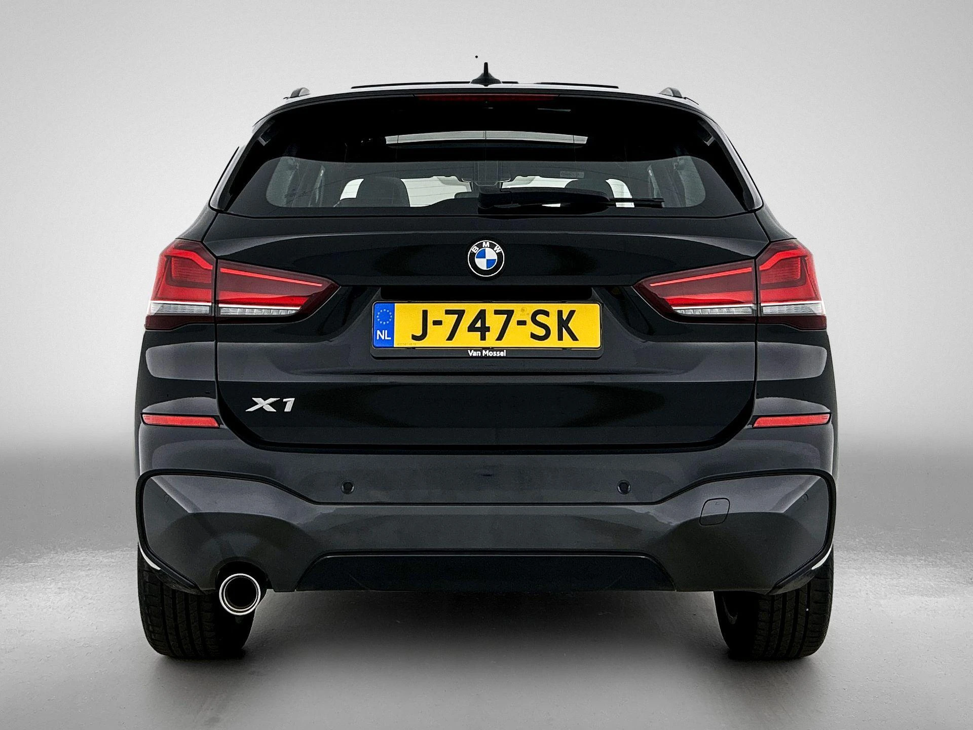 BMW-X1-image-2