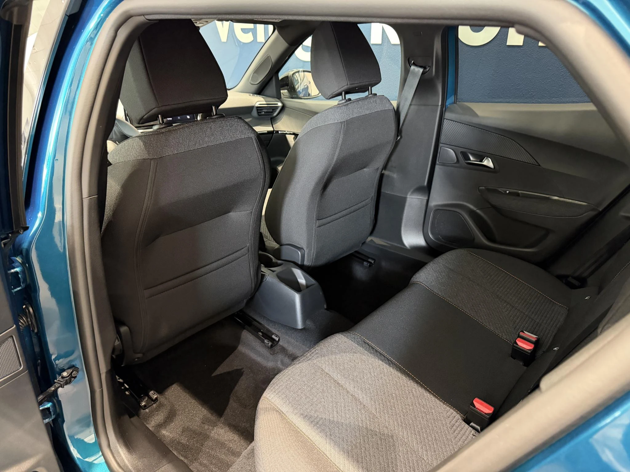 Peugeot-2008-image-12