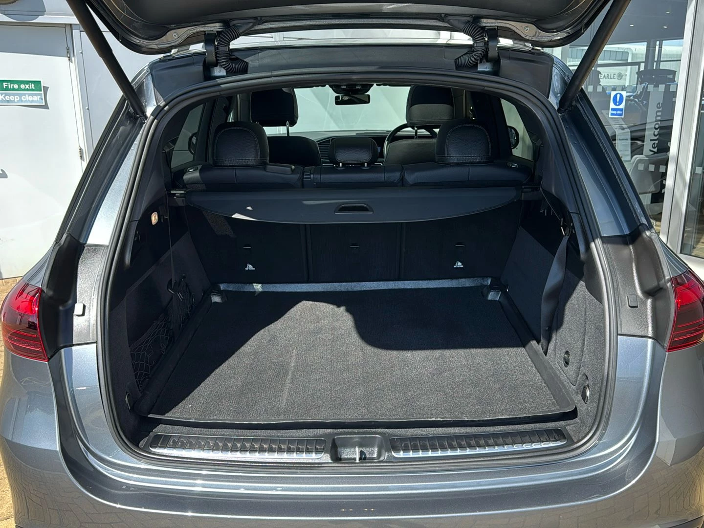 Mercedes-Benz-GLE-image-14