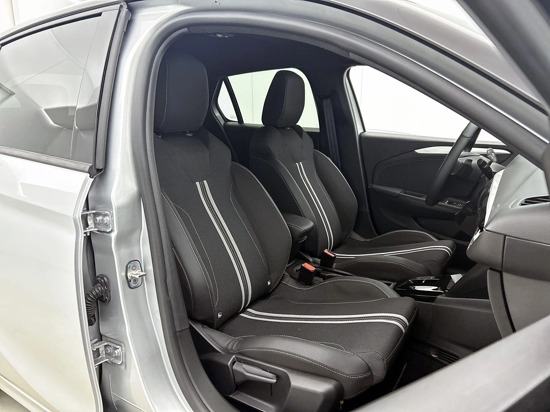 Opel-Corsa-image-35