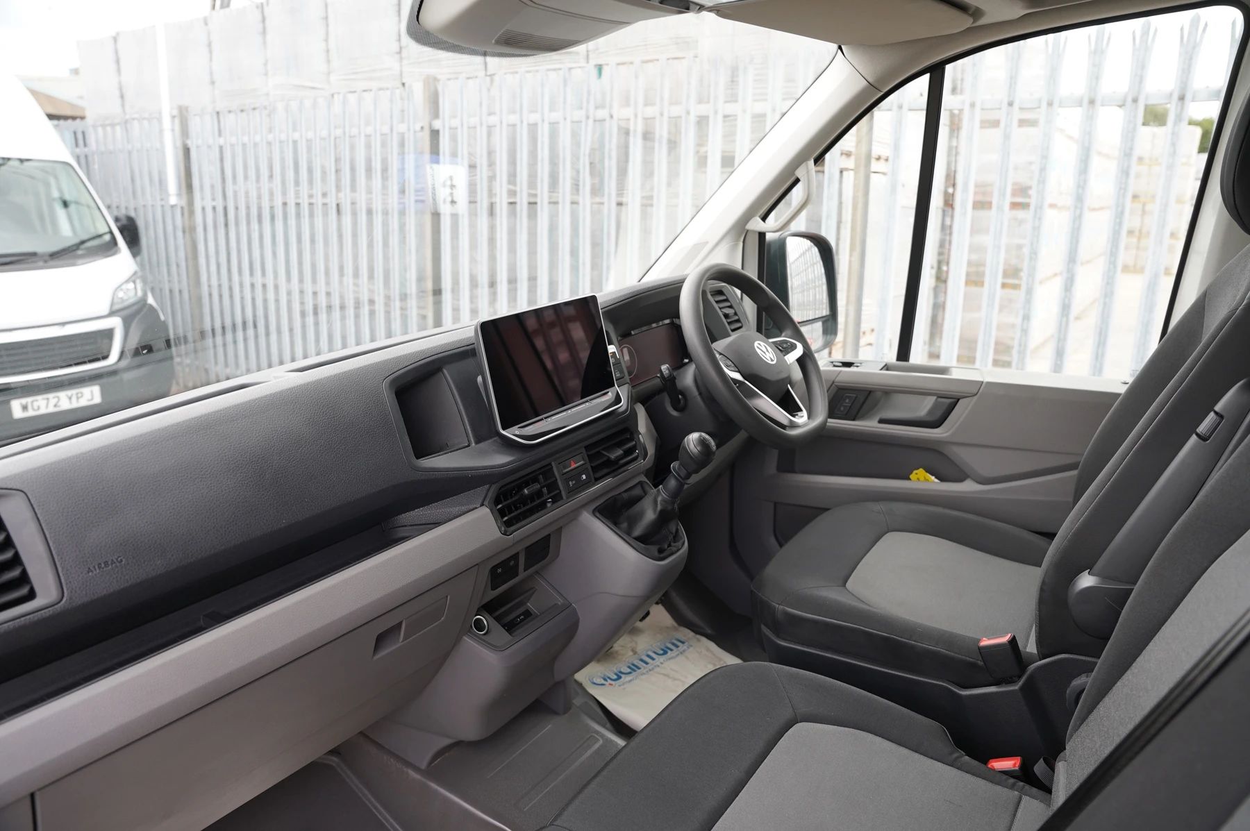 Volkswagen-Crafter-image-1